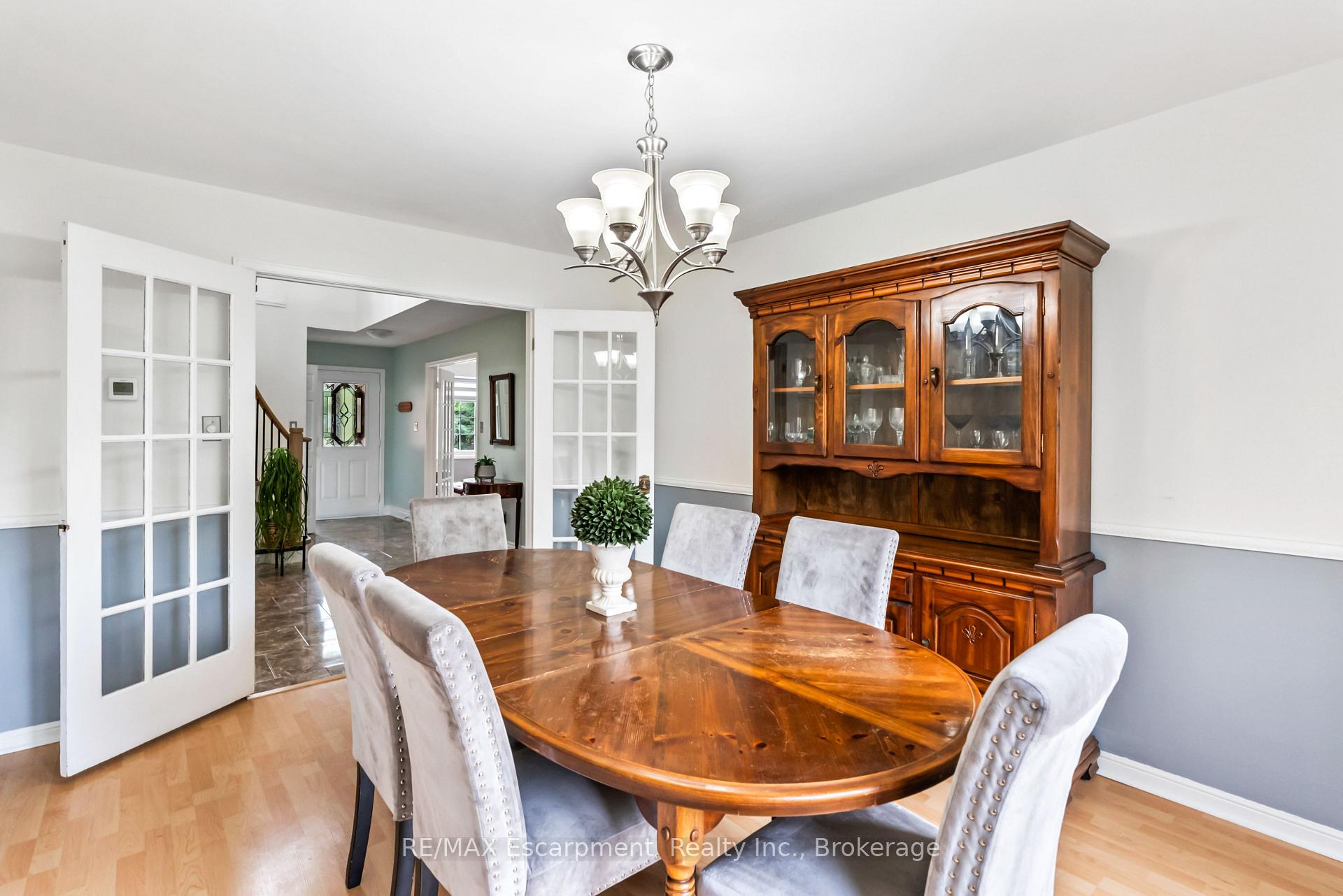 Photo 7 of 376 Ellesmere Court, Oshawa, Donevan — HOMEH