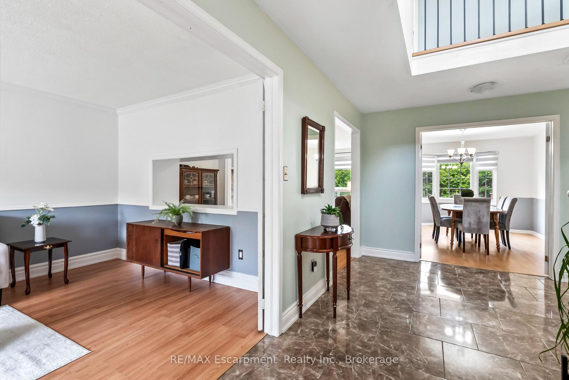 Photo 10 of 376 Ellesmere Court, Oshawa, Donevan — HOMEH