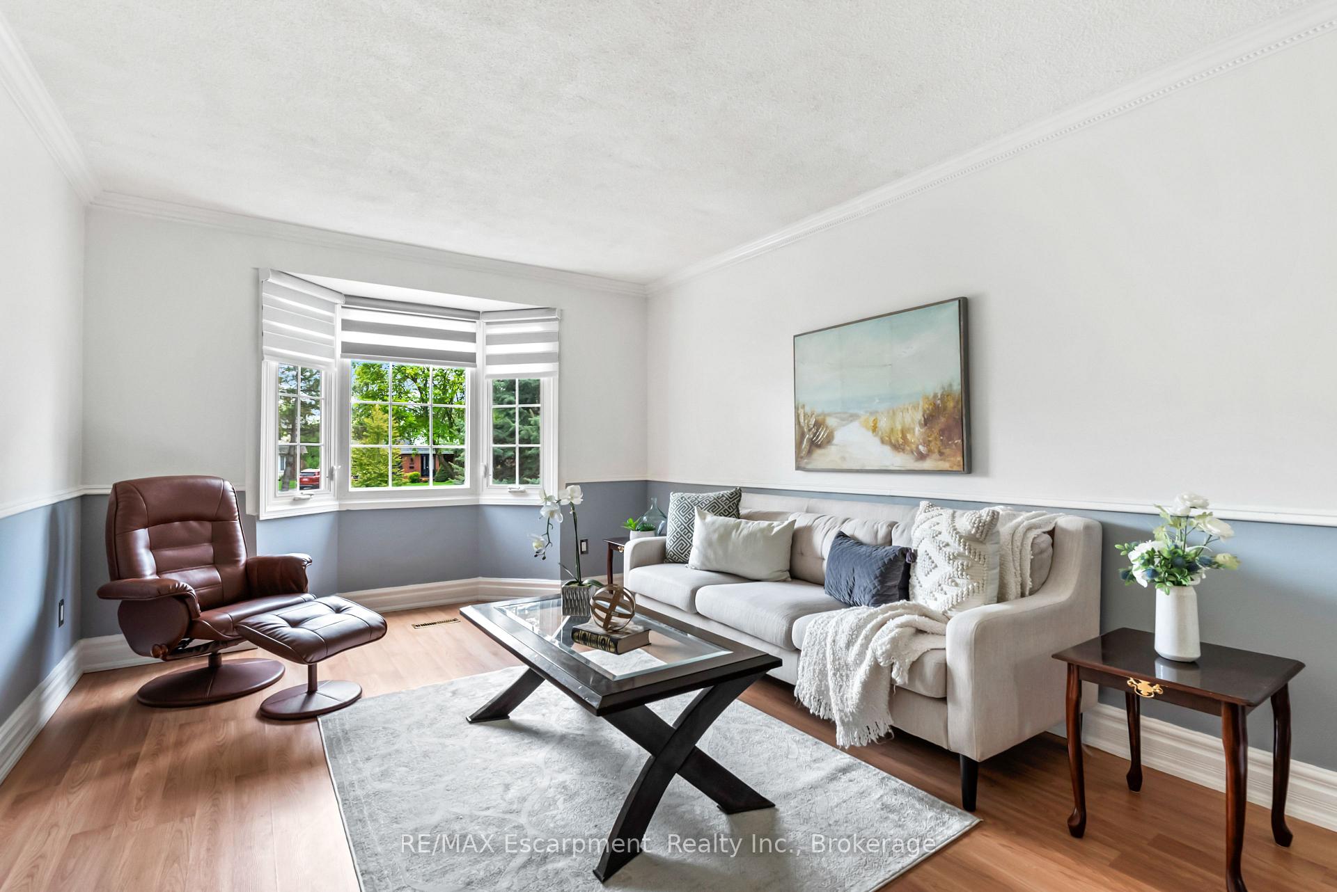 Photo 11 of 376 Ellesmere Court, Oshawa, Donevan — HOMEH
