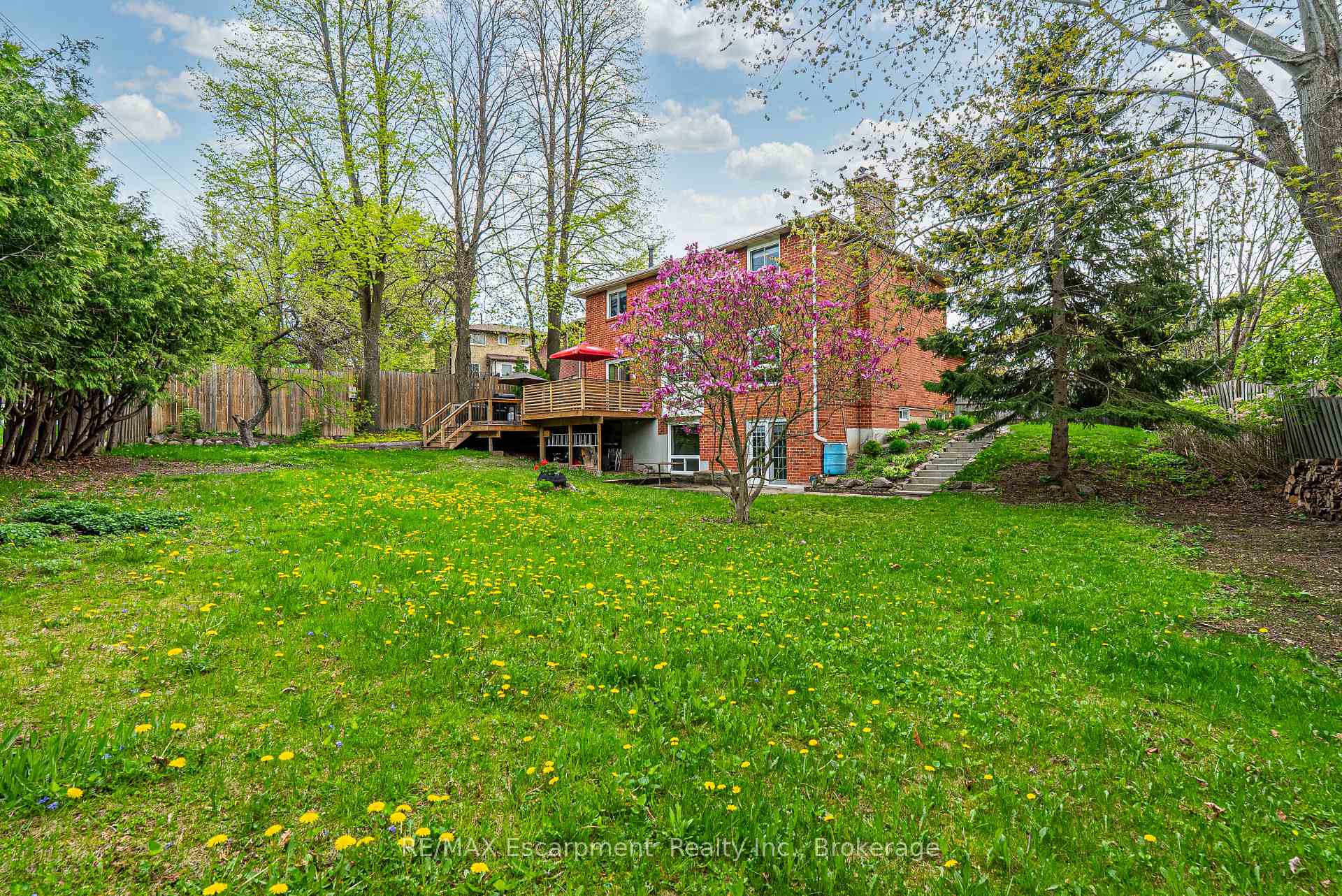 Photo 32 of 376 Ellesmere Court, Oshawa, Donevan — HOMEH