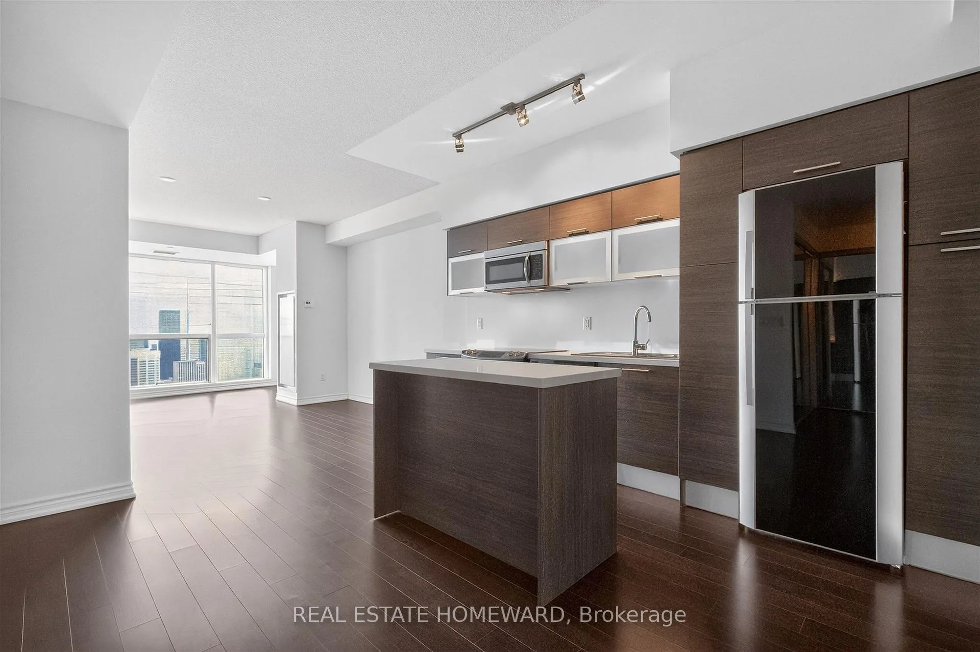 Photo 1 of Unit 5208, 386 Yonge Street, Toronto, Bay Street Corridor — HOMEH