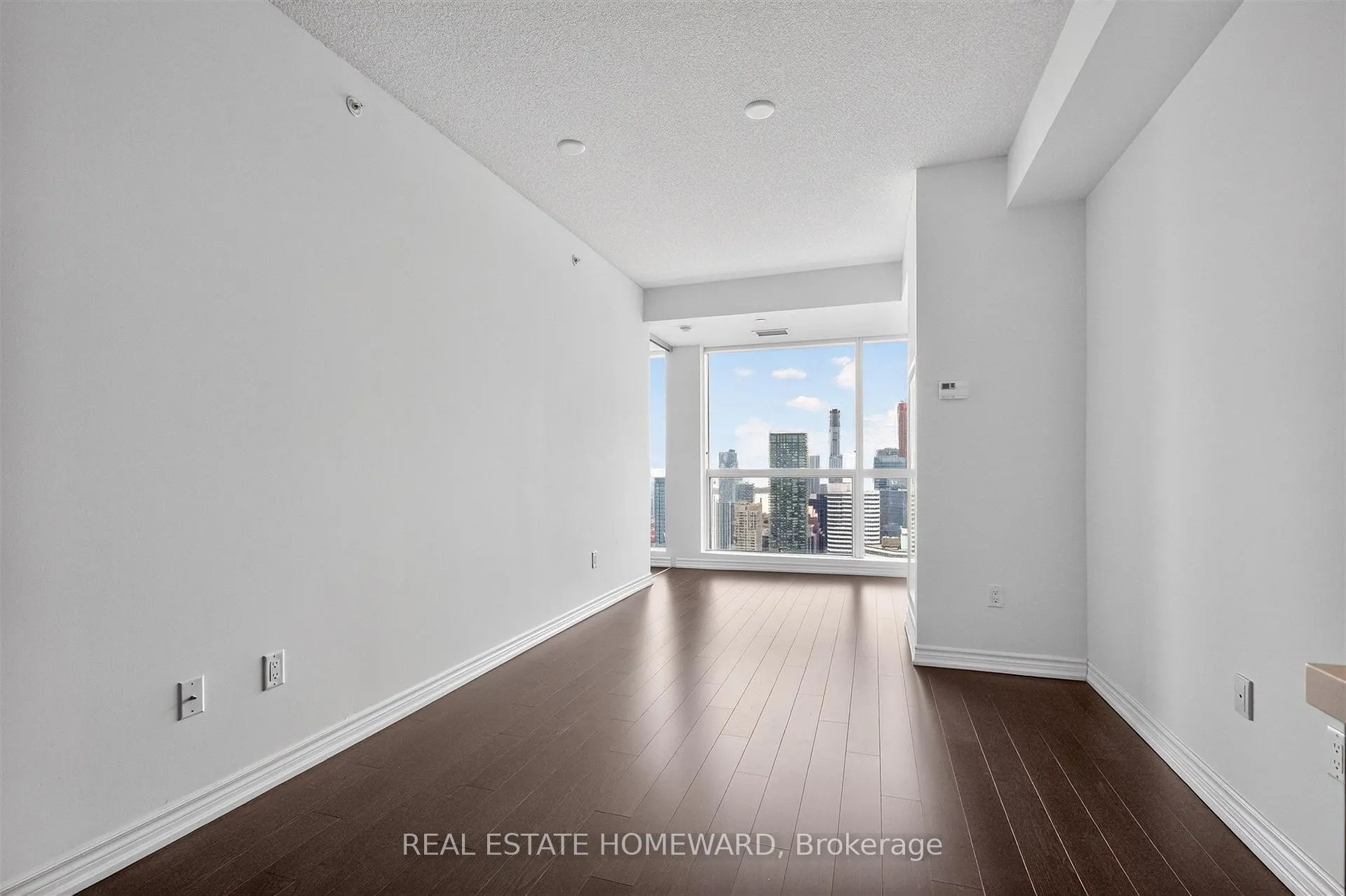 Photo 8 of Unit 5208, 386 Yonge Street, Toronto, Bay Street Corridor — HOMEH