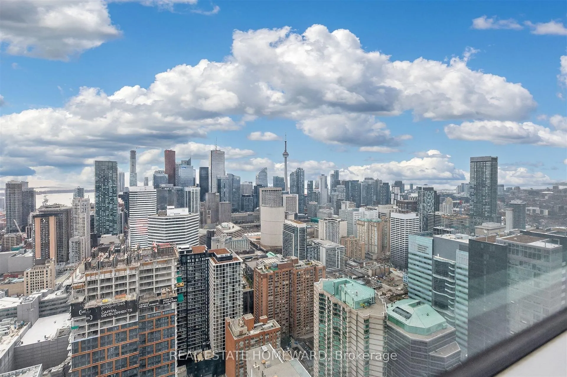 Photo 16 of Unit 5208, 386 Yonge Street, Toronto, Bay Street Corridor — HOMEH