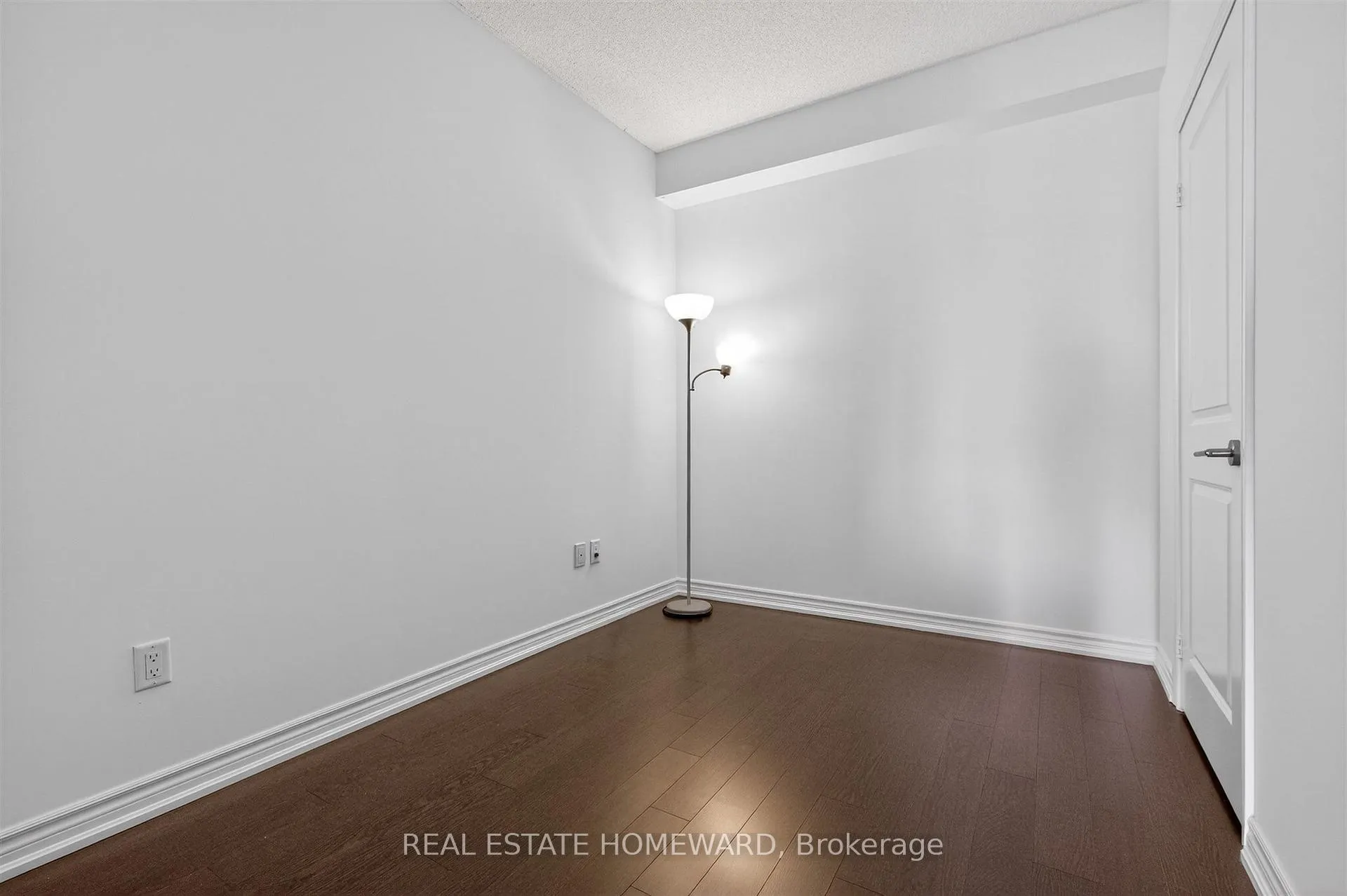 Photo 17 of Unit 5208, 386 Yonge Street, Toronto, Bay Street Corridor — HOMEH