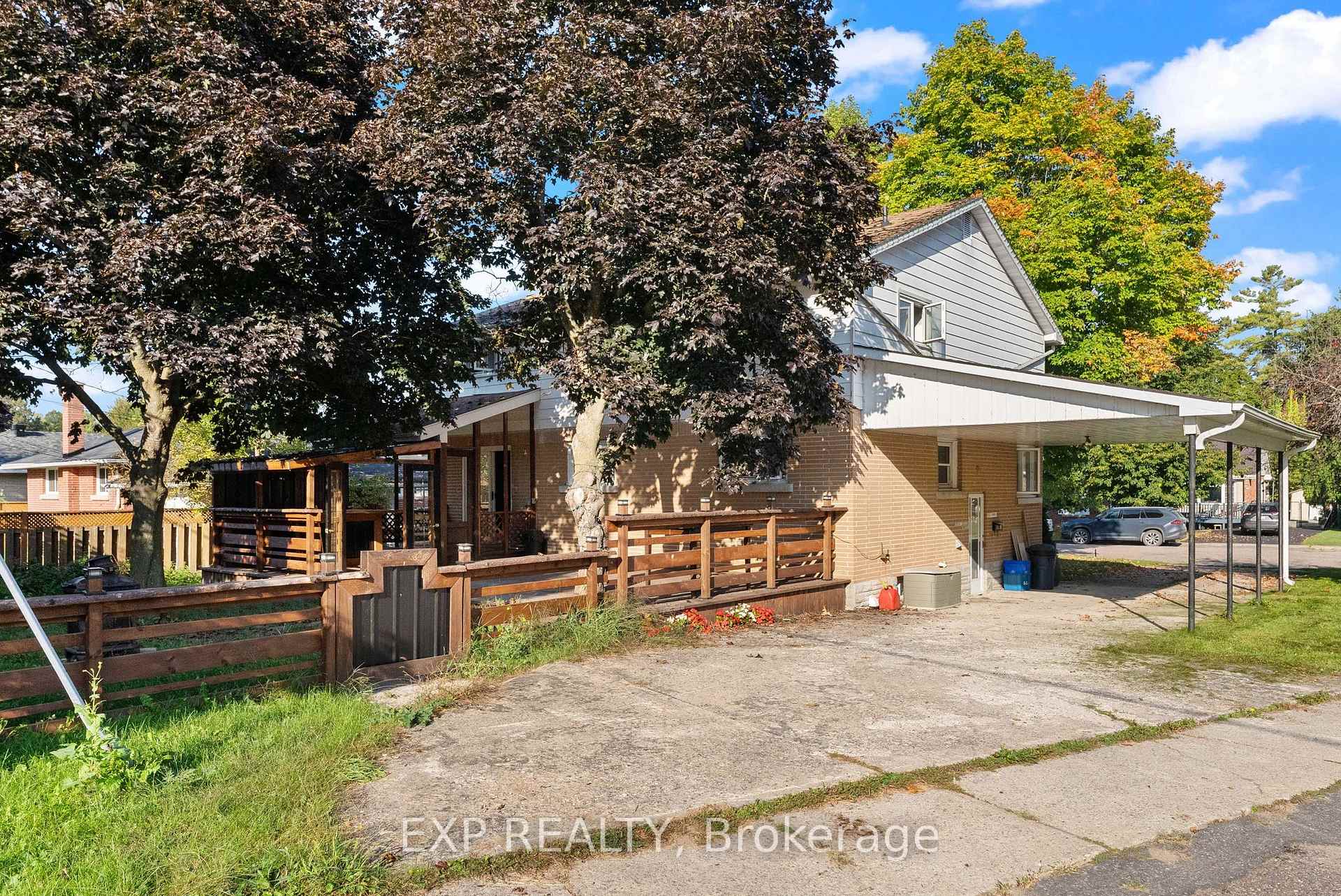 Photo 3 of 397 Charles Avenue, Renfrew — HOMEH