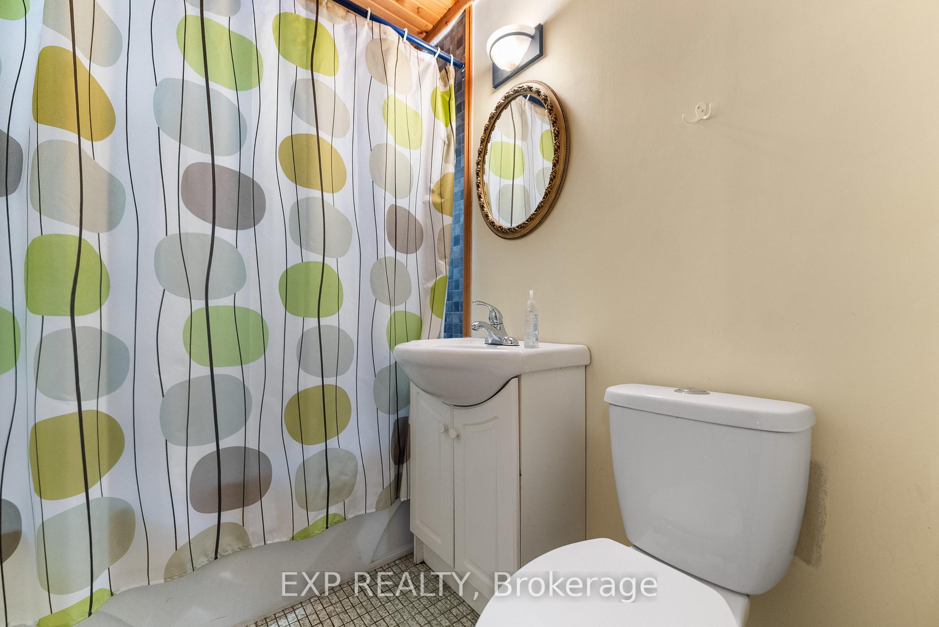 Photo 15 of 397 Charles Avenue, Renfrew — HOMEH