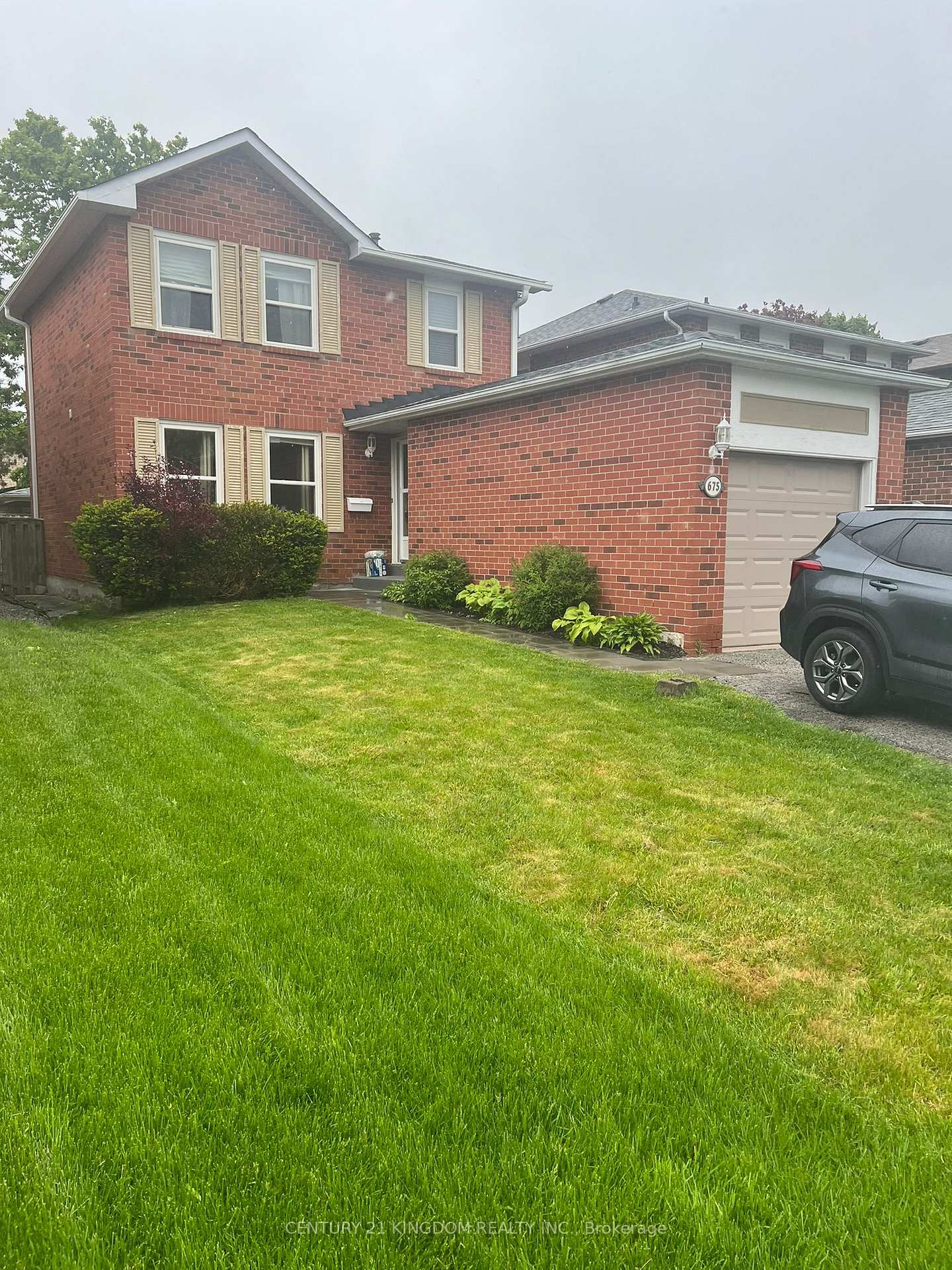 Photo 1 of 675 Foxwood Trail, Pickering, Amberlea — HOMEH