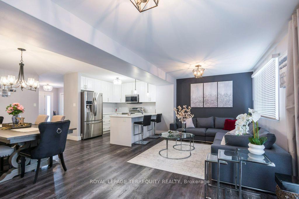 Photo 15 of 12 Cedar Park Crescent, Quinte West, Murray Ward — HOMEH