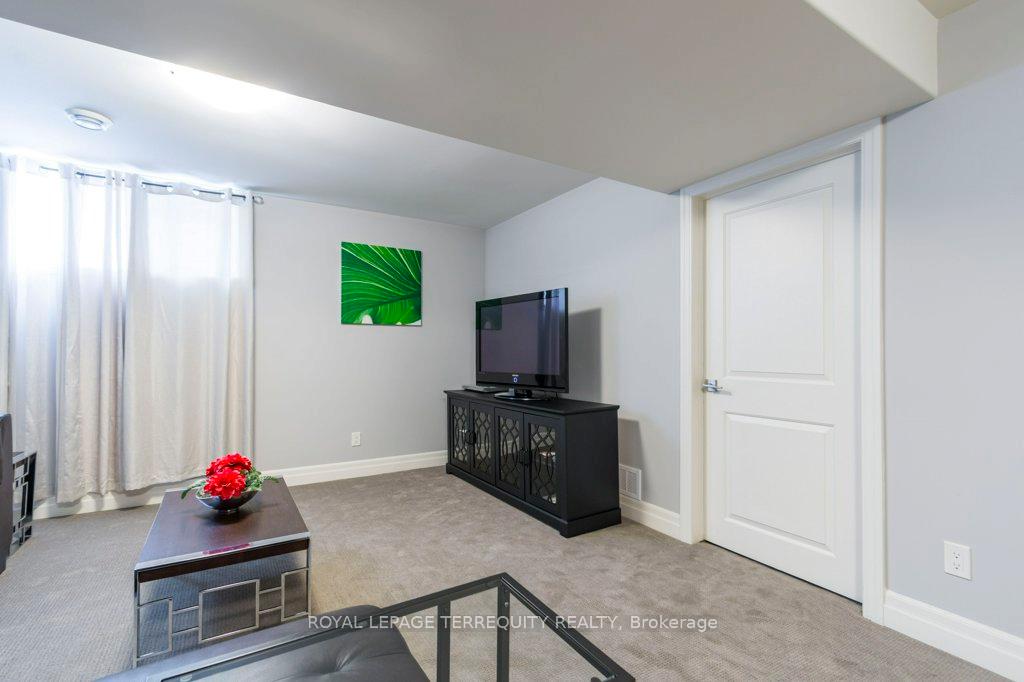 Photo 26 of 12 Cedar Park Crescent, Quinte West, Murray Ward — HOMEH