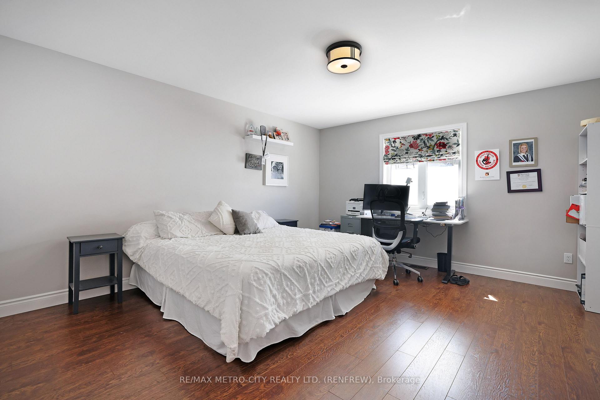 Photo 15 of 148 Haramis Drive, Renfrew — HOMEH
