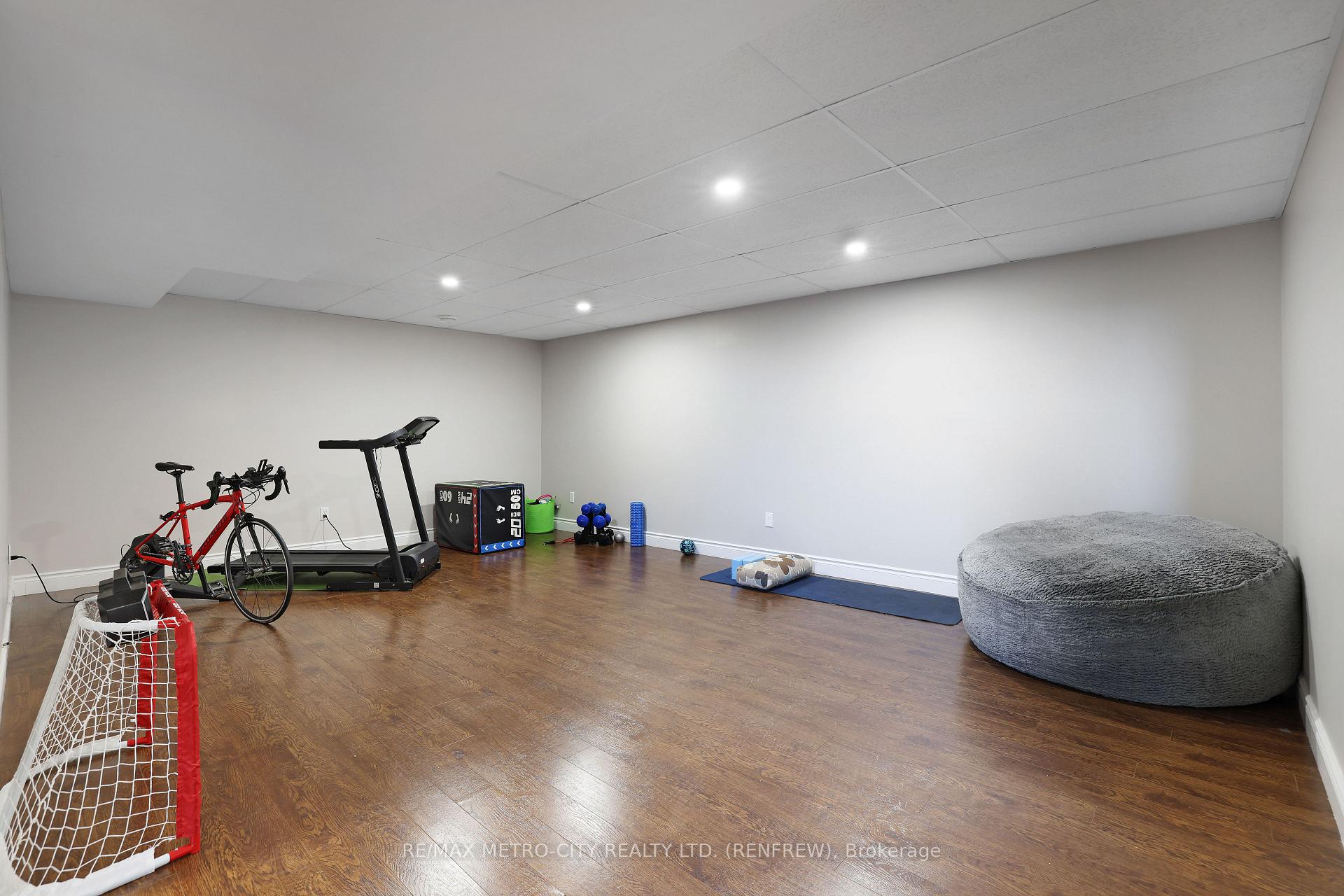 Photo 24 of 148 Haramis Drive, Renfrew — HOMEH