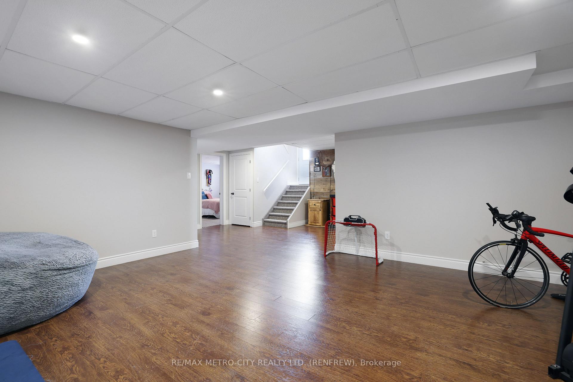 Photo 25 of 148 Haramis Drive, Renfrew — HOMEH
