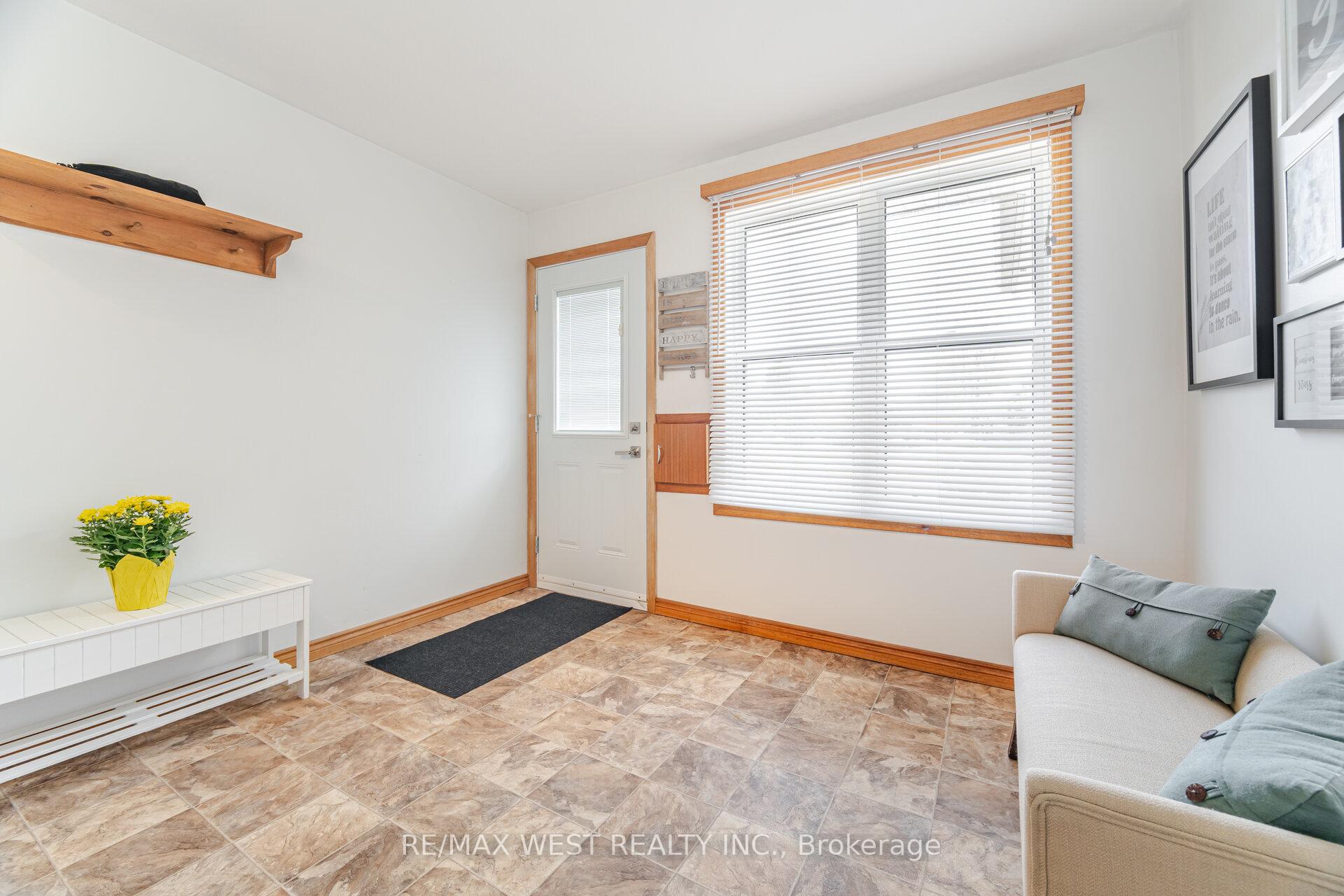 Photo 7 of 266 Lakeview Park Avenue, Oshawa, Lakeview — HOMEH
