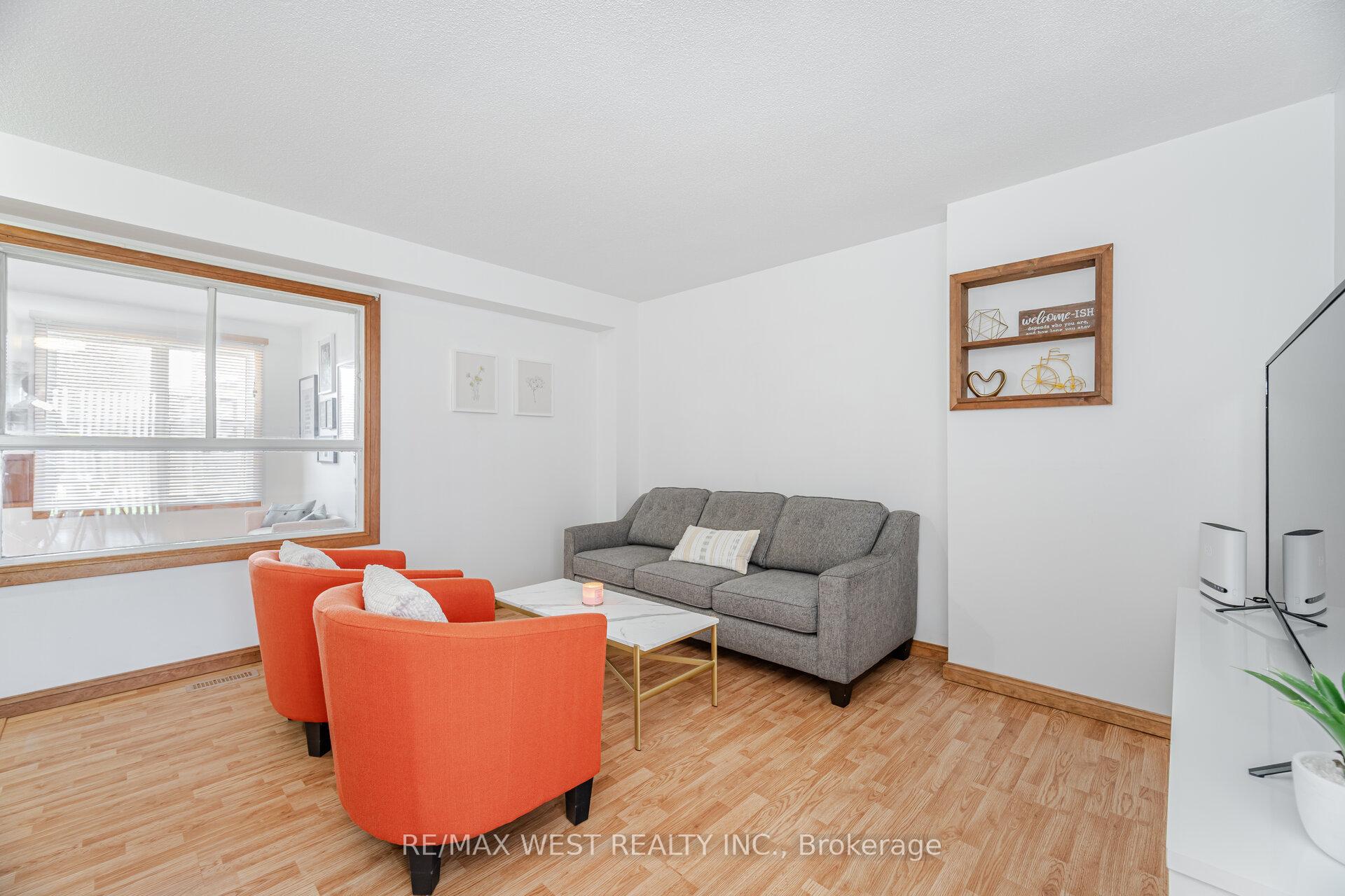 Photo 10 of 266 Lakeview Park Avenue, Oshawa, Lakeview — HOMEH