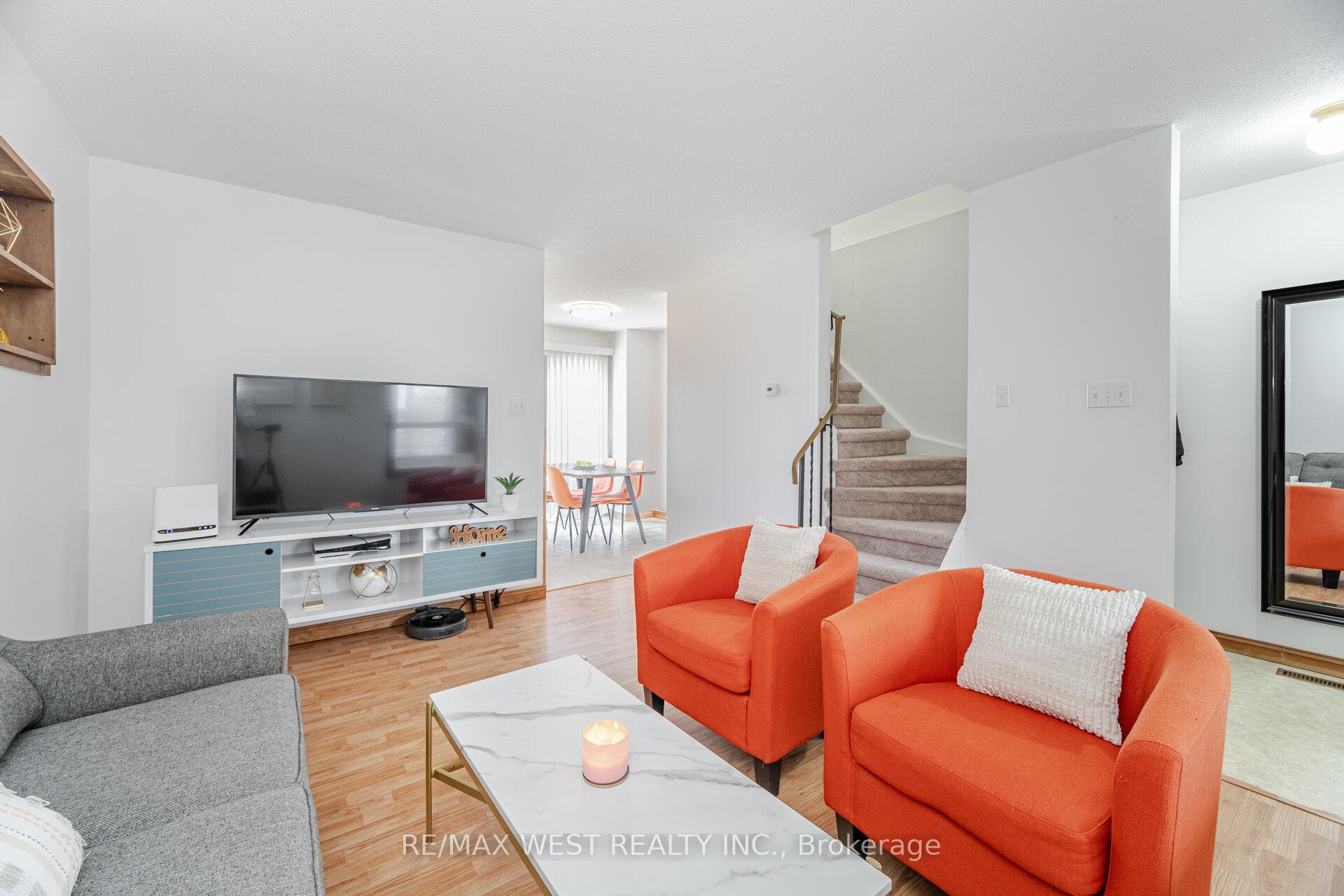 Photo 12 of 266 Lakeview Park Avenue, Oshawa, Lakeview — HOMEH