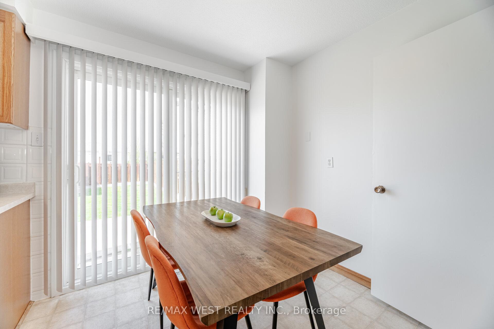 Photo 13 of 266 Lakeview Park Avenue, Oshawa, Lakeview — HOMEH