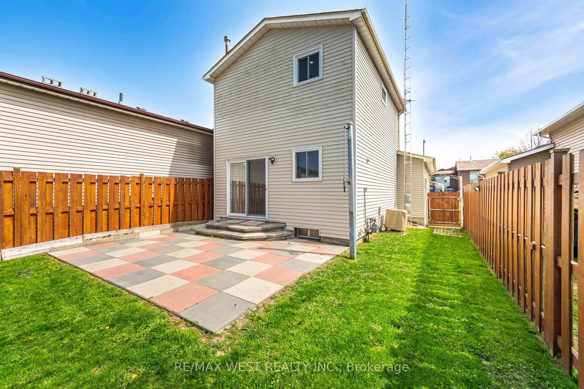 Photo 36 of 266 Lakeview Park Avenue, Oshawa, Lakeview — HOMEH
