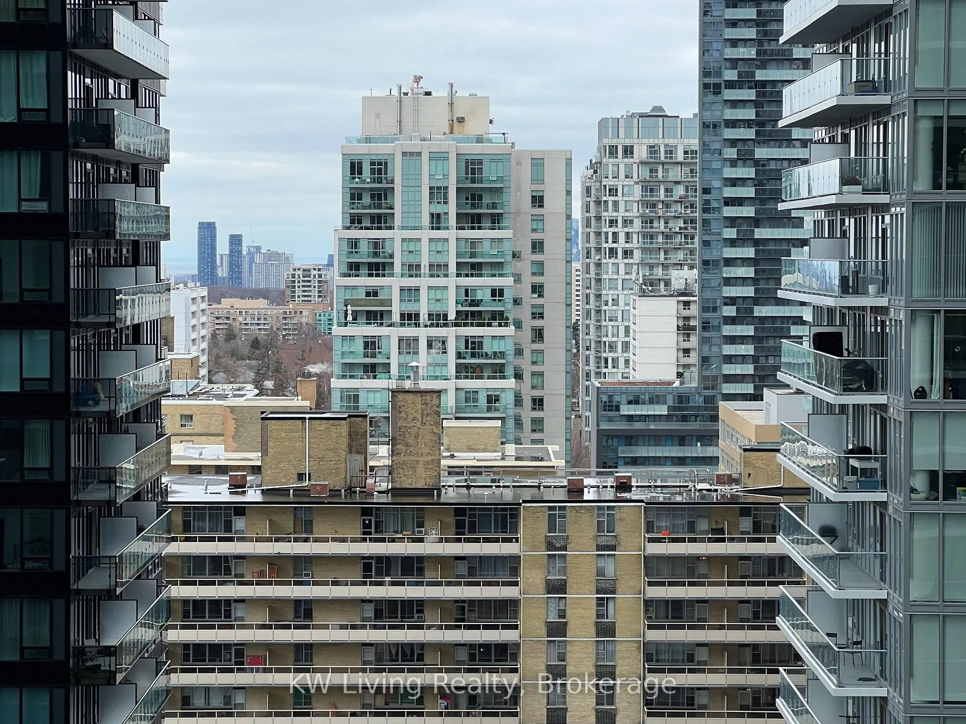 Photo 21 of Unit 1601, 110 Broadway Avenue, Toronto, Mount Pleasant West — HOMEH