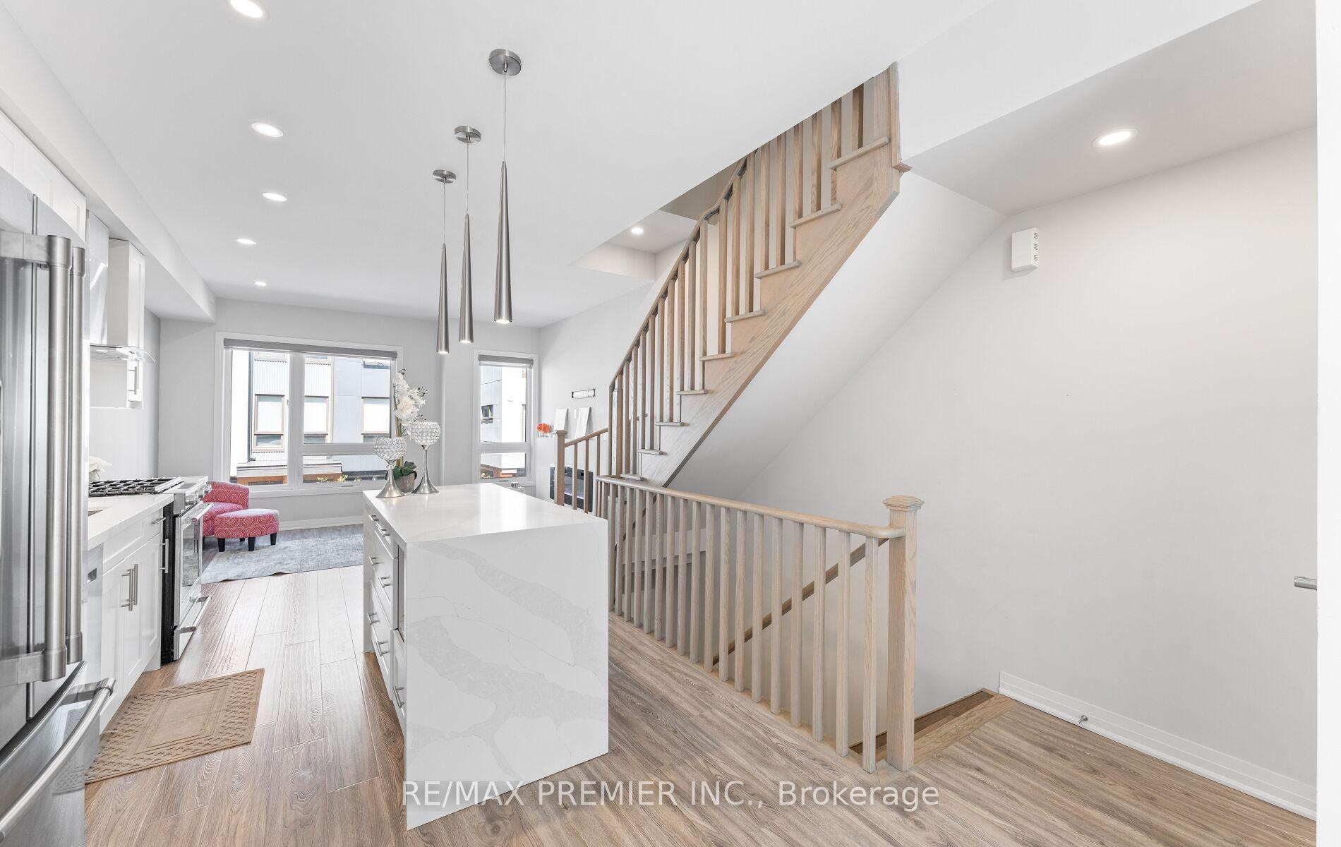 Photo 8 of 1687 Pleasure Valley Path, Oshawa, Samac — HOMEH