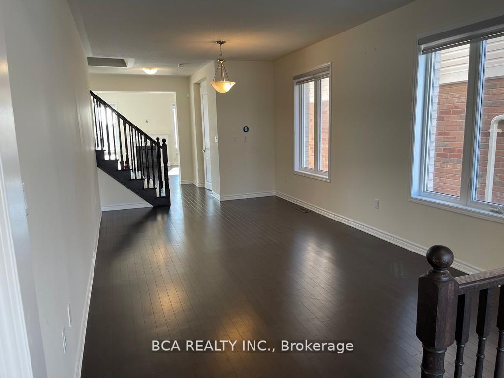 Photo 2 of Unit Main, 2721 Sapphire Drive, Pickering, Rural Pickering — HOMEH