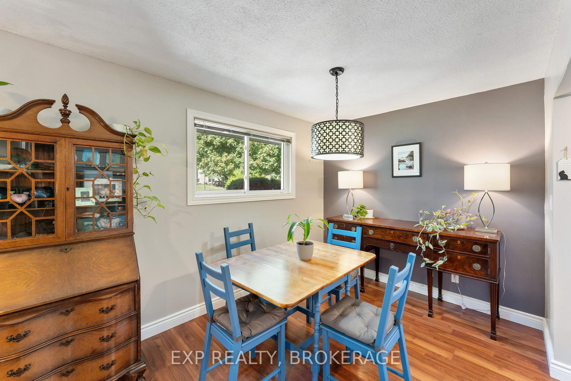Photo 5 of 109 Virginia Street, Kingston, Rideau — HOMEH