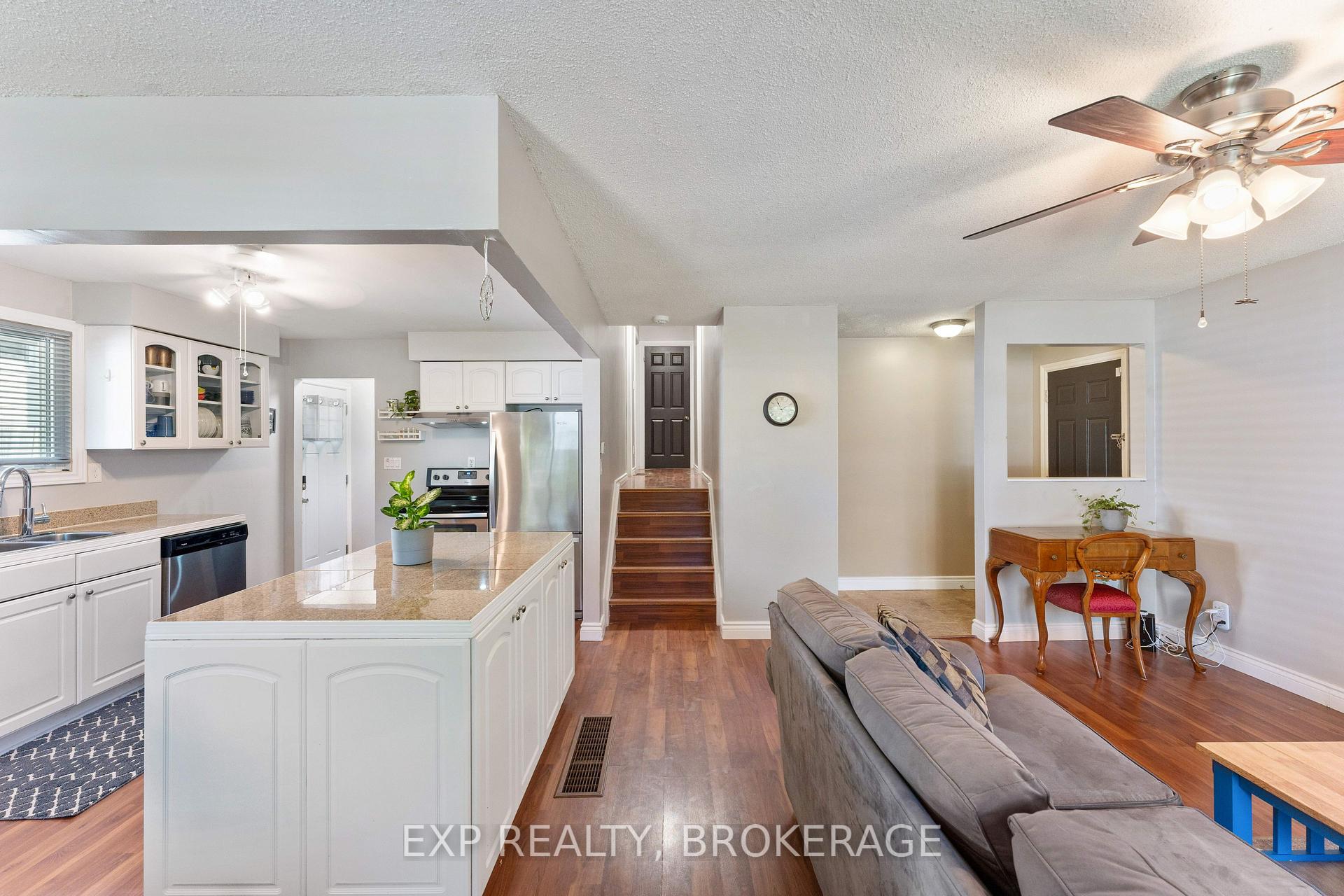 Photo 10 of 109 Virginia Street, Kingston, Rideau — HOMEH