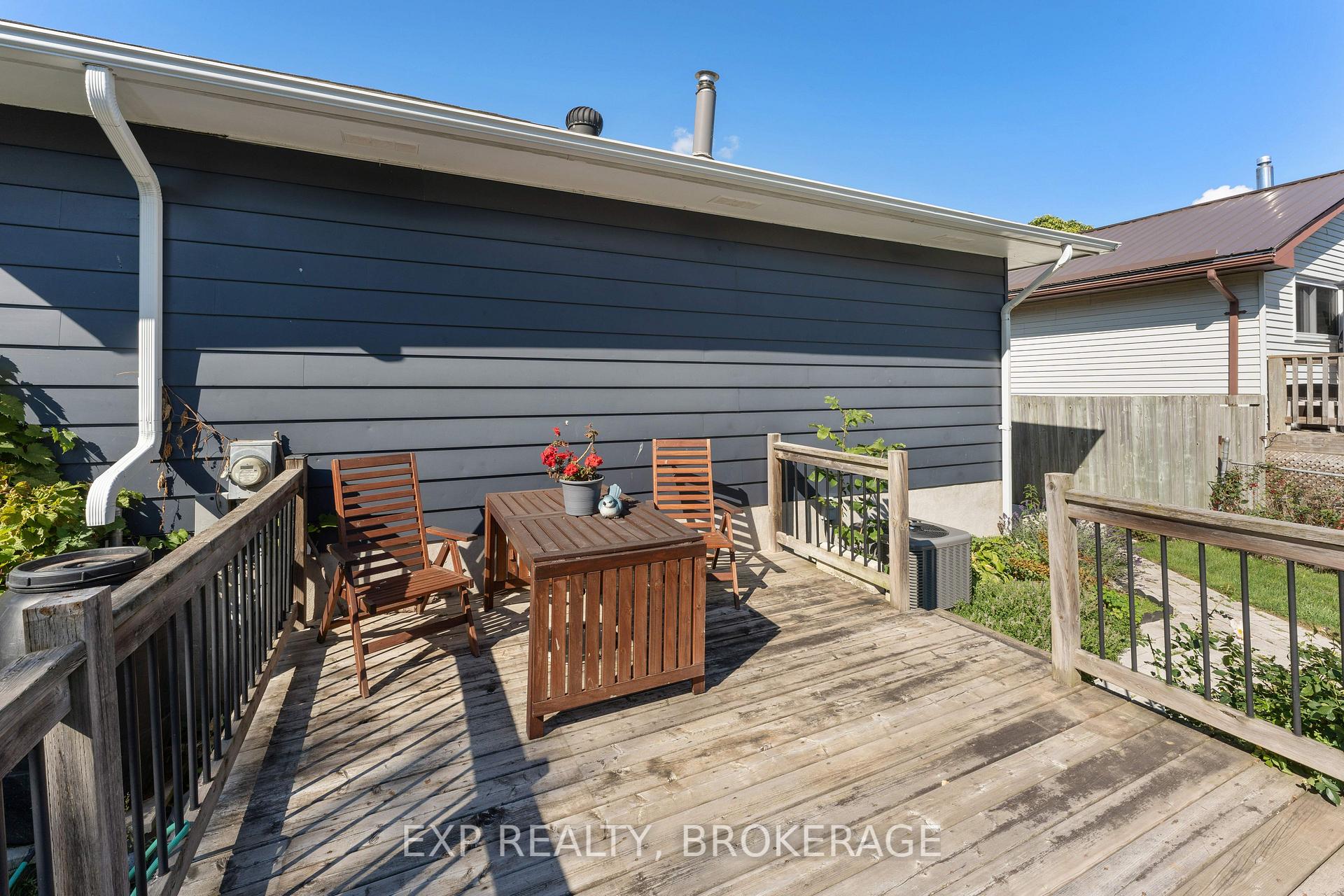 Photo 19 of 109 Virginia Street, Kingston, Rideau — HOMEH