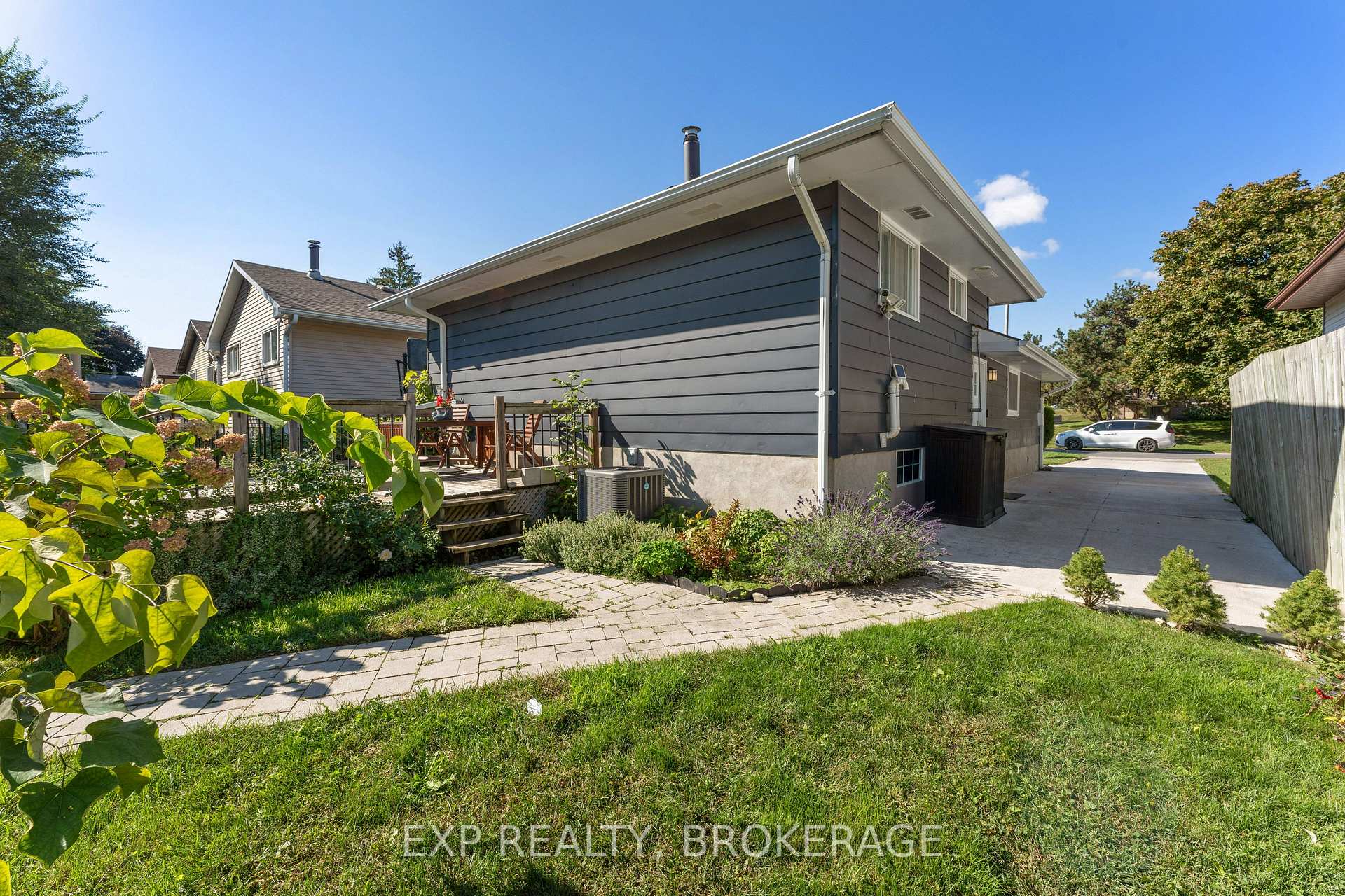 Photo 21 of 109 Virginia Street, Kingston, Rideau — HOMEH