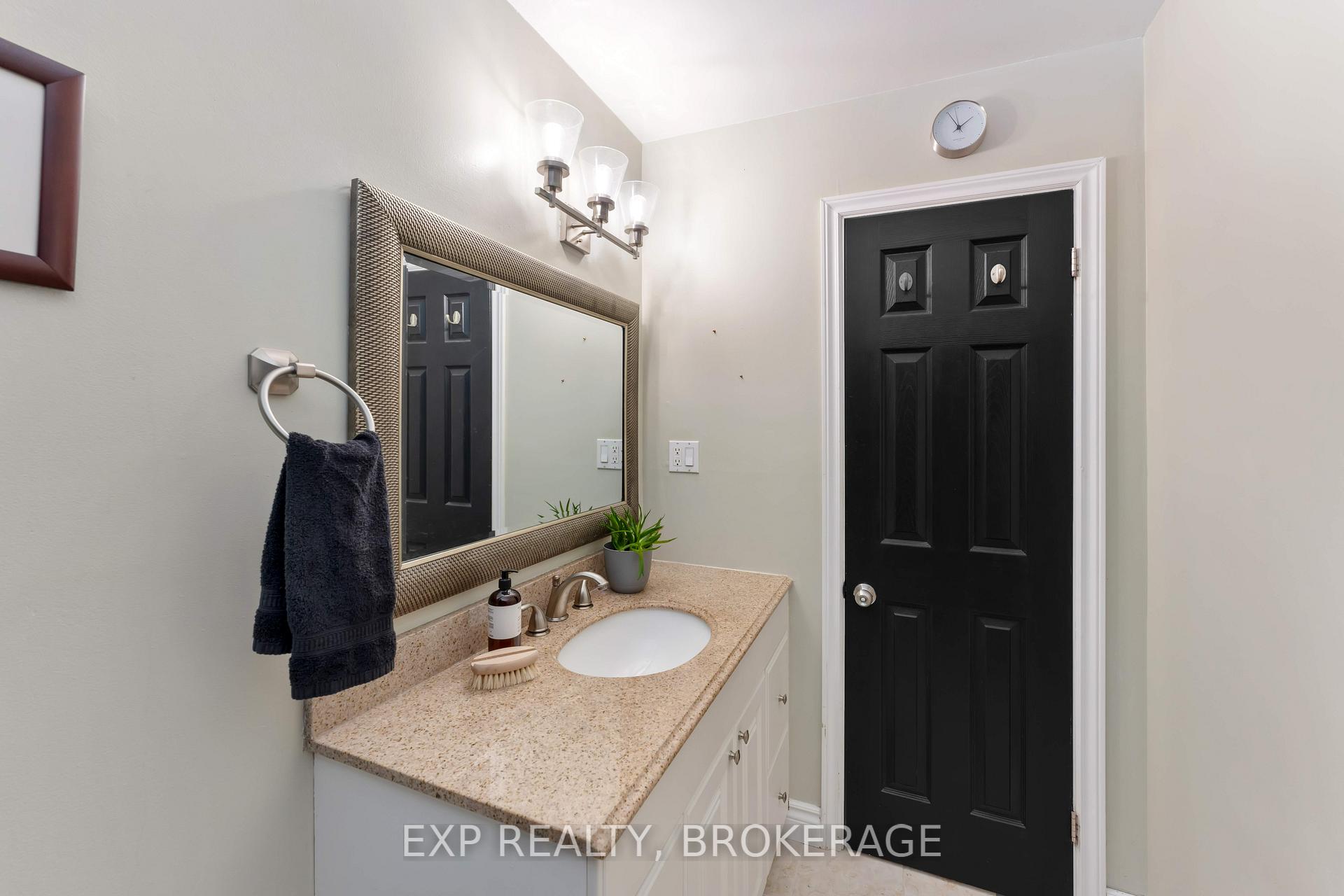 Photo 24 of 109 Virginia Street, Kingston, Rideau — HOMEH