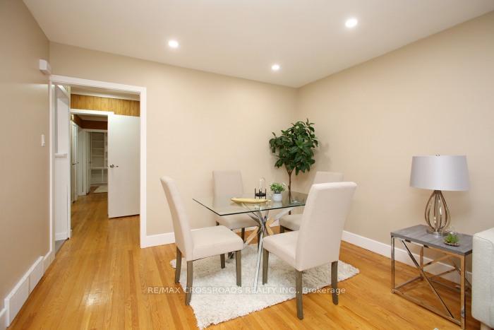 Photo 10 of 985 Vistula Drive, Pickering, West Shore — HOMEH