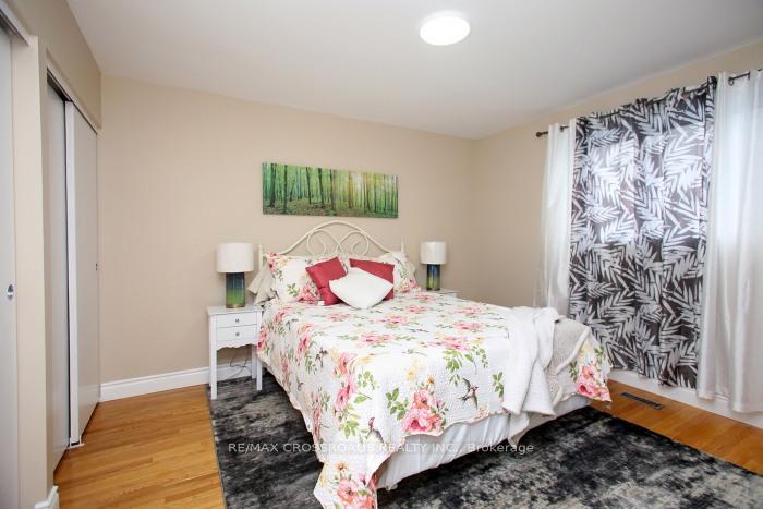 Photo 17 of 985 Vistula Drive, Pickering, West Shore — HOMEH
