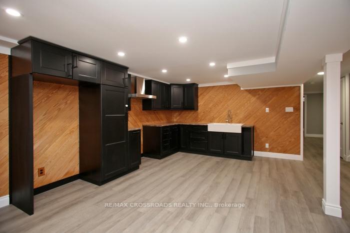 Photo 24 of 985 Vistula Drive, Pickering, West Shore — HOMEH