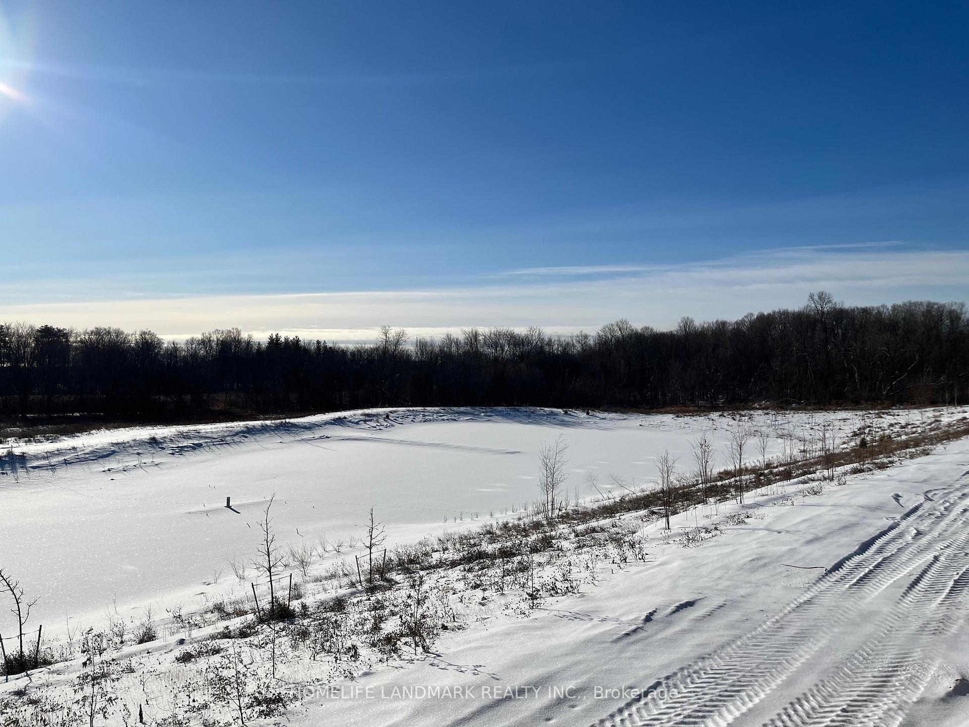 Photo 9 of 1089 Zircon Manor, Pickering, Rural Pickering — HOMEH