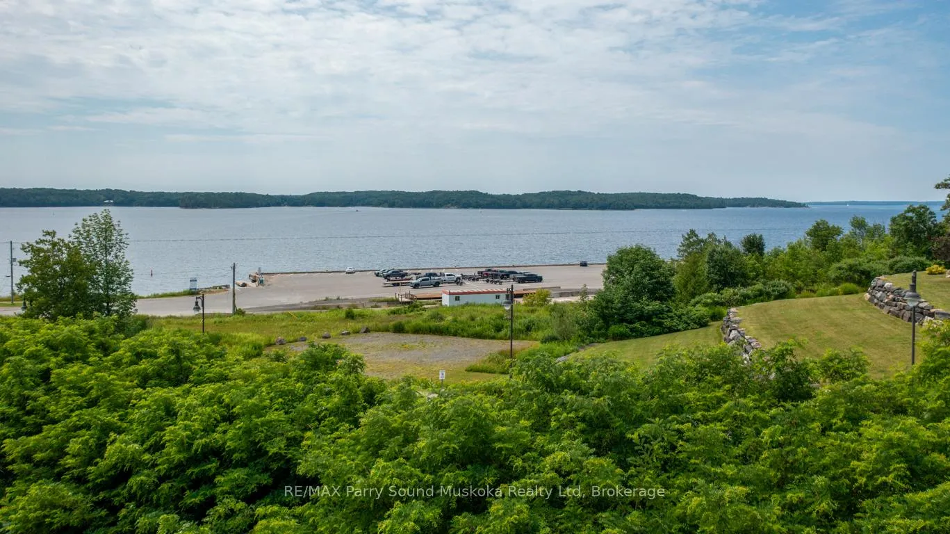 Photo 29 of Unit 101, 11A Salt Dock Road, Parry Sound — HOMEH