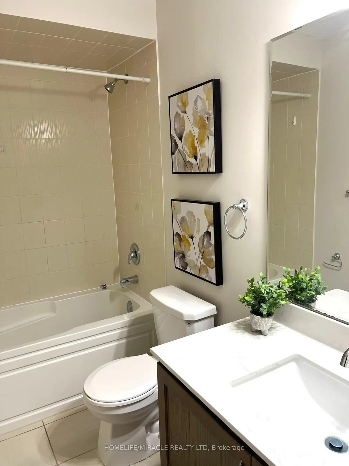 Photo 13 of Unit 3, 570 Linden Drive, Cambridge, Preston Heights — HOMEH