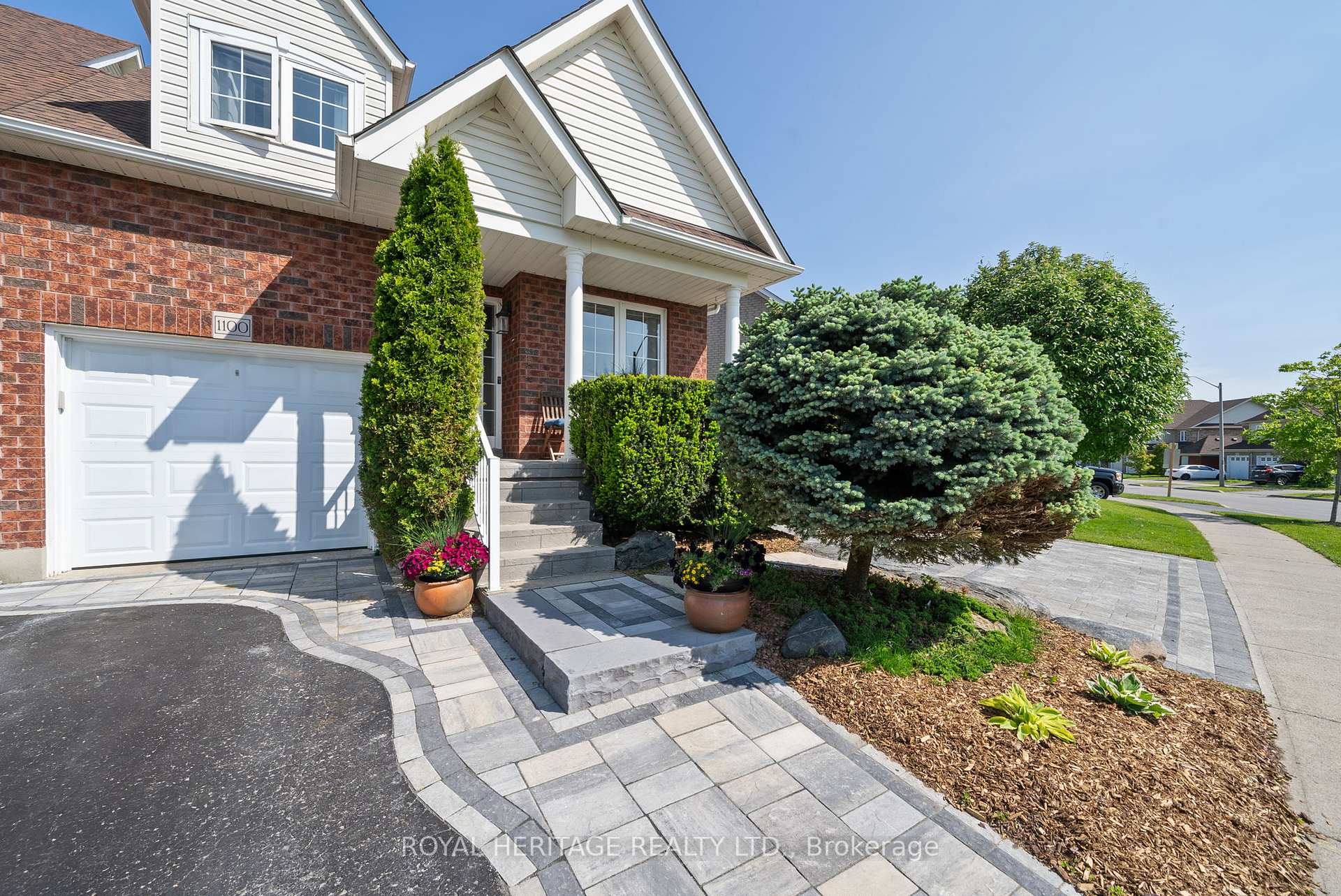 Photo 4 of 1100 Ormond Drive, Oshawa, Samac — HOMEH