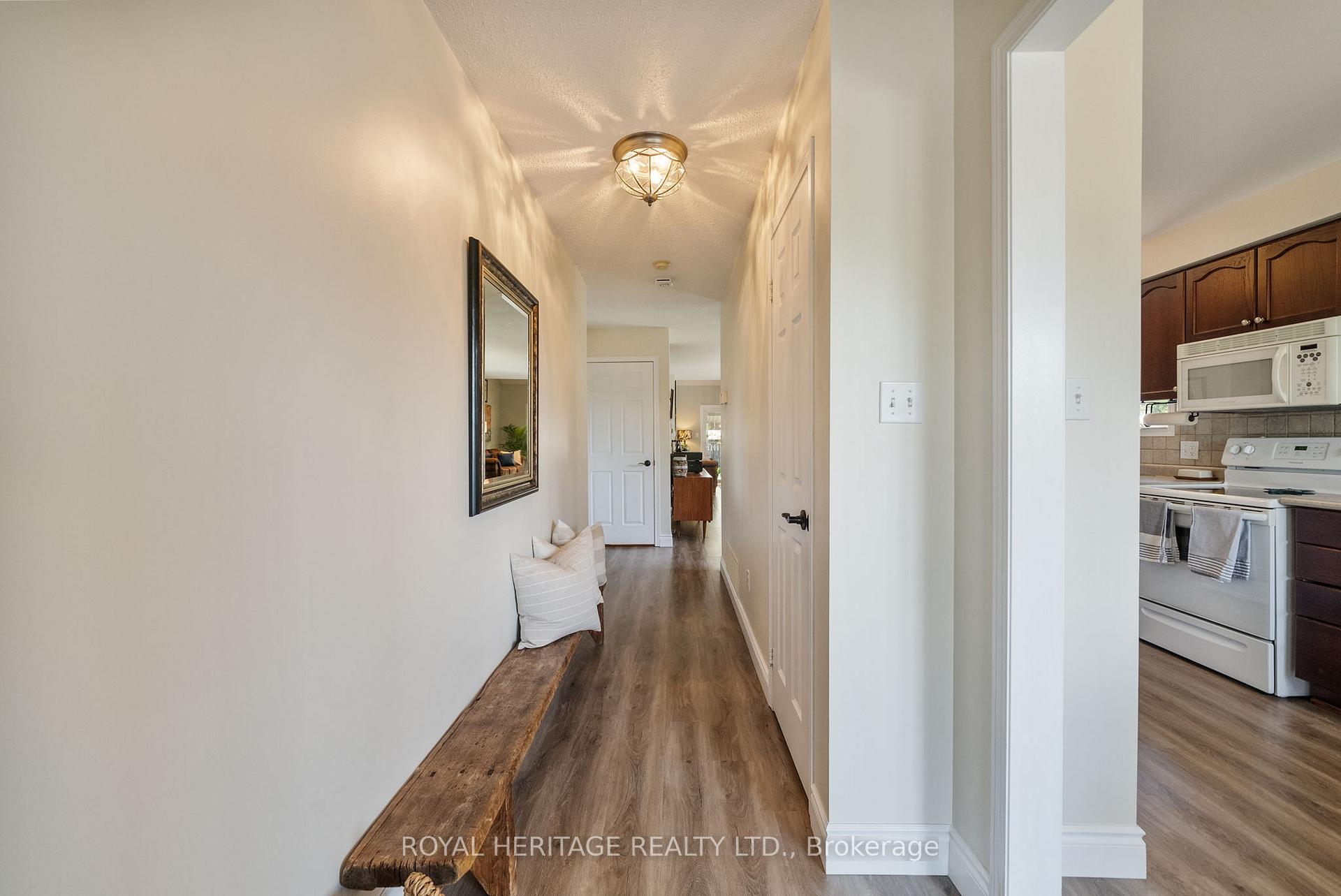 Photo 6 of 1100 Ormond Drive, Oshawa, Samac — HOMEH