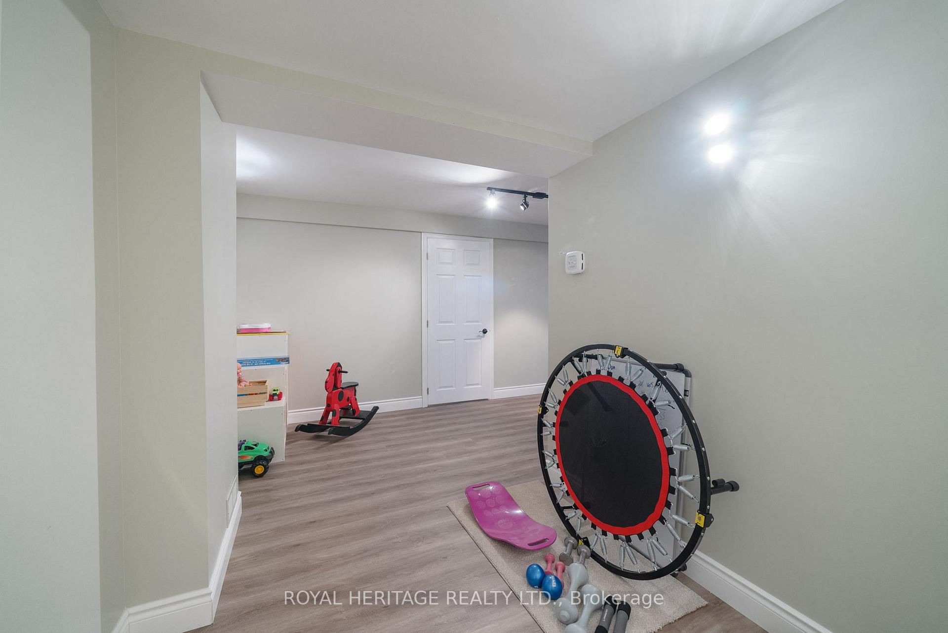 Photo 39 of 1100 Ormond Drive, Oshawa, Samac — HOMEH