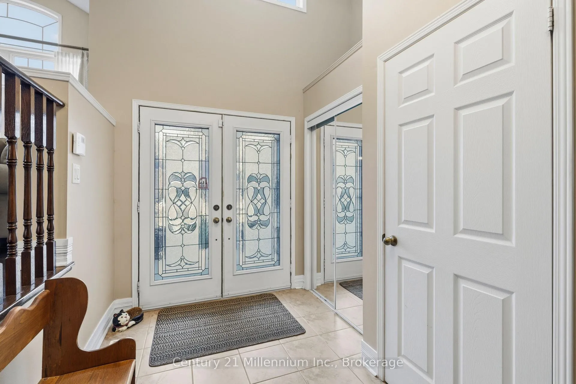 Photo 3 of 135 Royal Beech Drive, Wasaga Beach — HOMEH