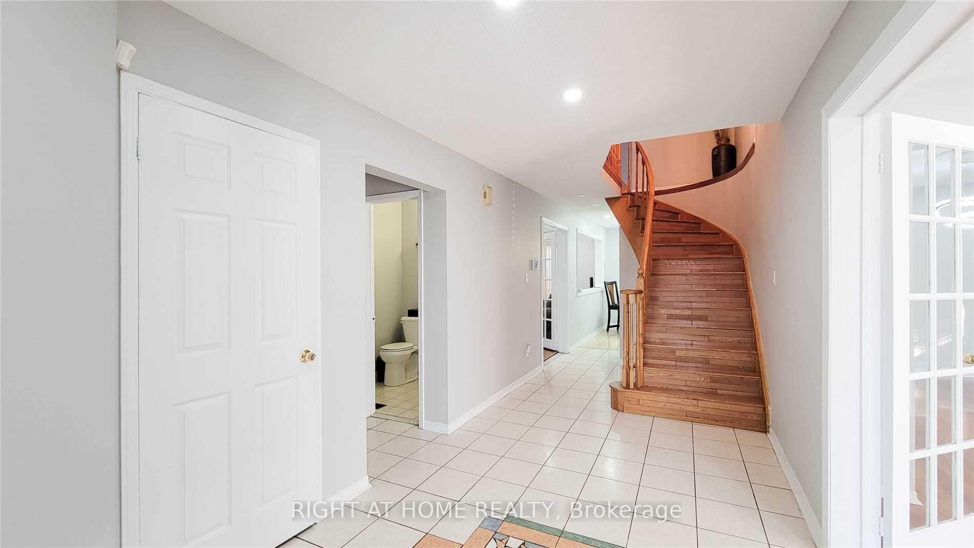 Photo 4 of 1638 Dellbrook Avenue, Pickering, Brock Ridge — HOMEH