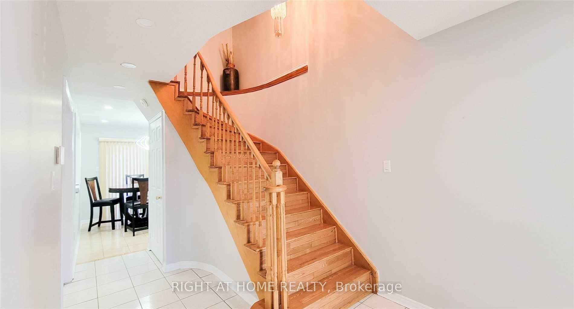 Photo 9 of 1638 Dellbrook Avenue, Pickering, Brock Ridge — HOMEH