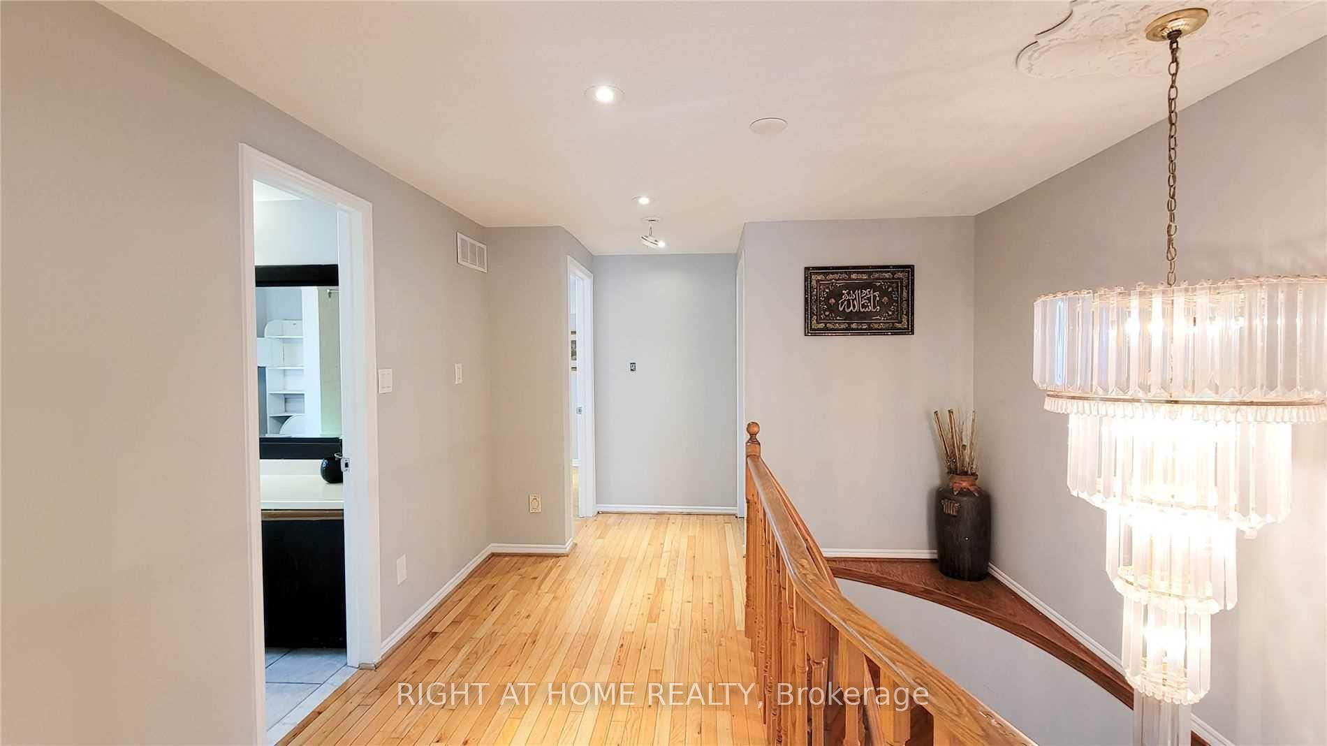 Photo 10 of 1638 Dellbrook Avenue, Pickering, Brock Ridge — HOMEH