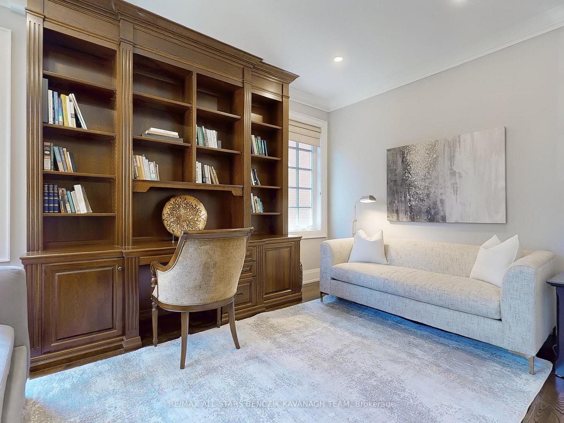 Photo 5 of 117 Sandcherry Court, Pickering, Highbush — HOMEH