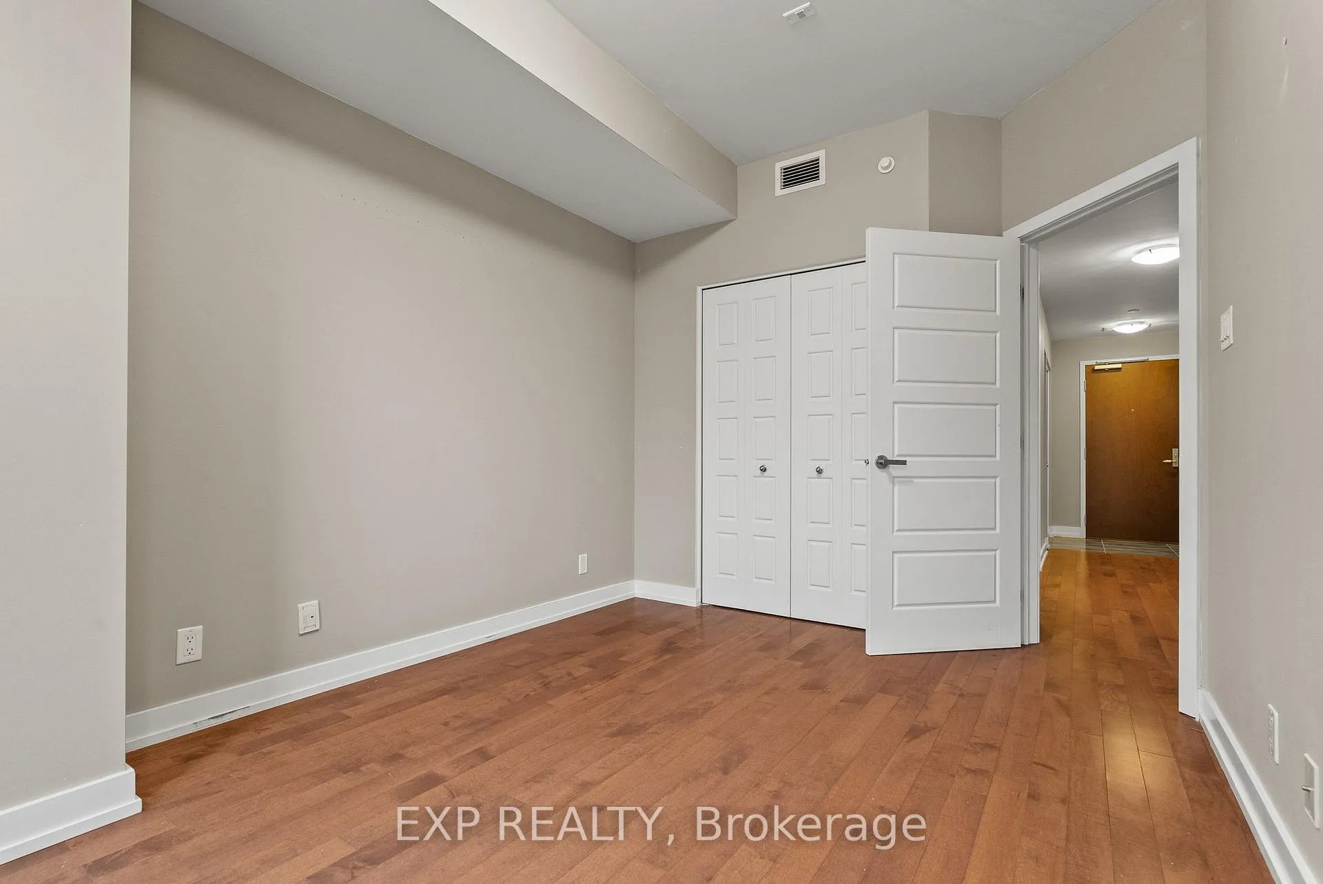 Photo 13 of Unit 1006, 330 Titan Private, Ottawa, Borden Farm/Stewart Farm/Carleton Heights/Parkwood Hills — HOMEH