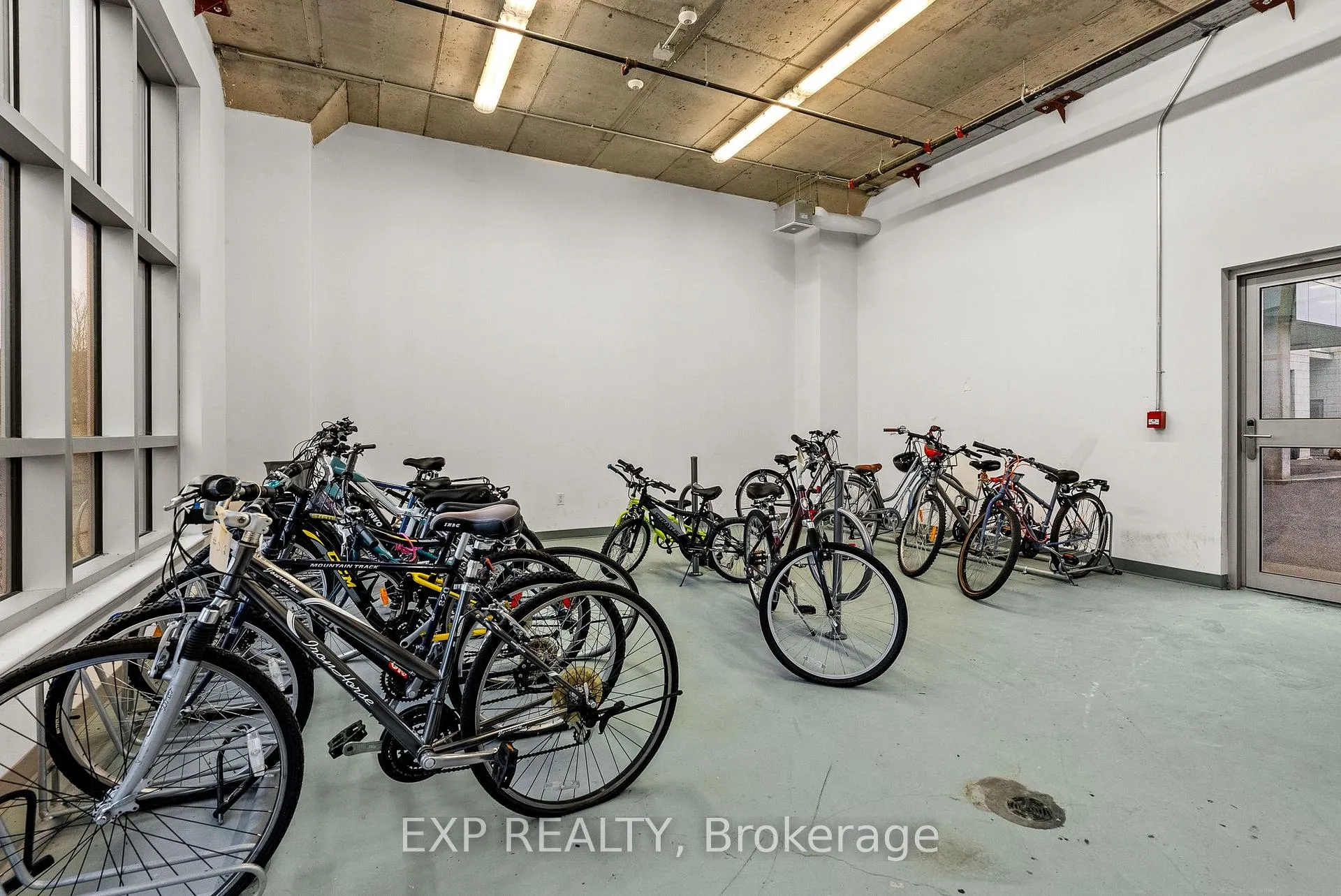 Photo 20 of Unit 1006, 330 Titan Private, Ottawa, Borden Farm/Stewart Farm/Carleton Heights/Parkwood Hills — HOMEH