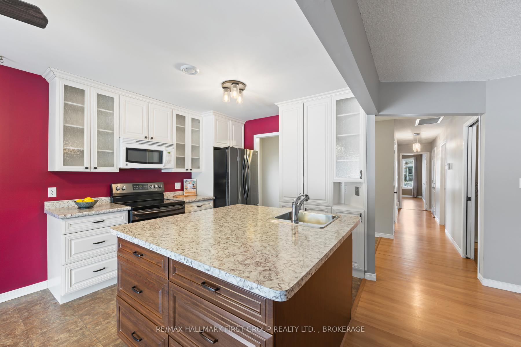 Photo 7 of 1041 Springfield Drive, Kingston, City Southwest — HOMEH