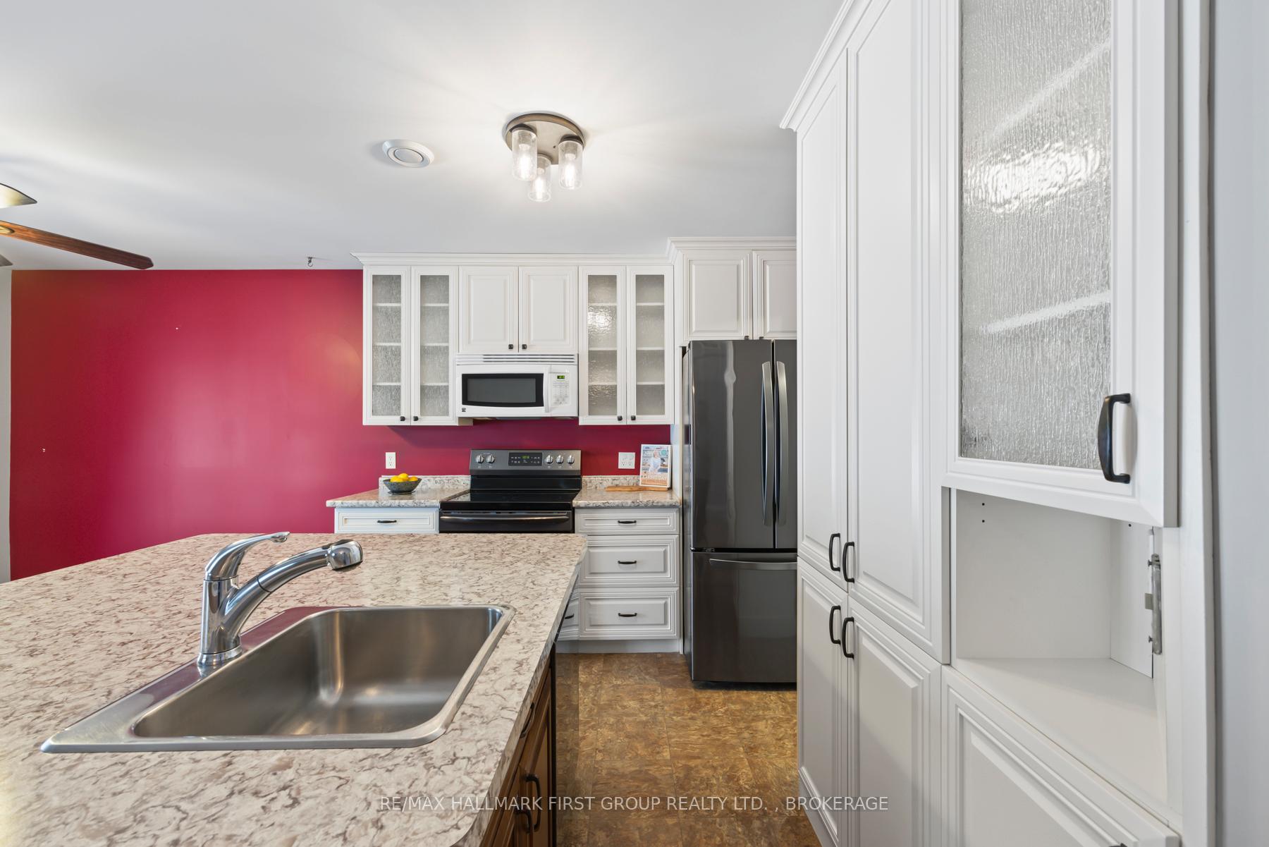 Photo 8 of 1041 Springfield Drive, Kingston, City Southwest — HOMEH