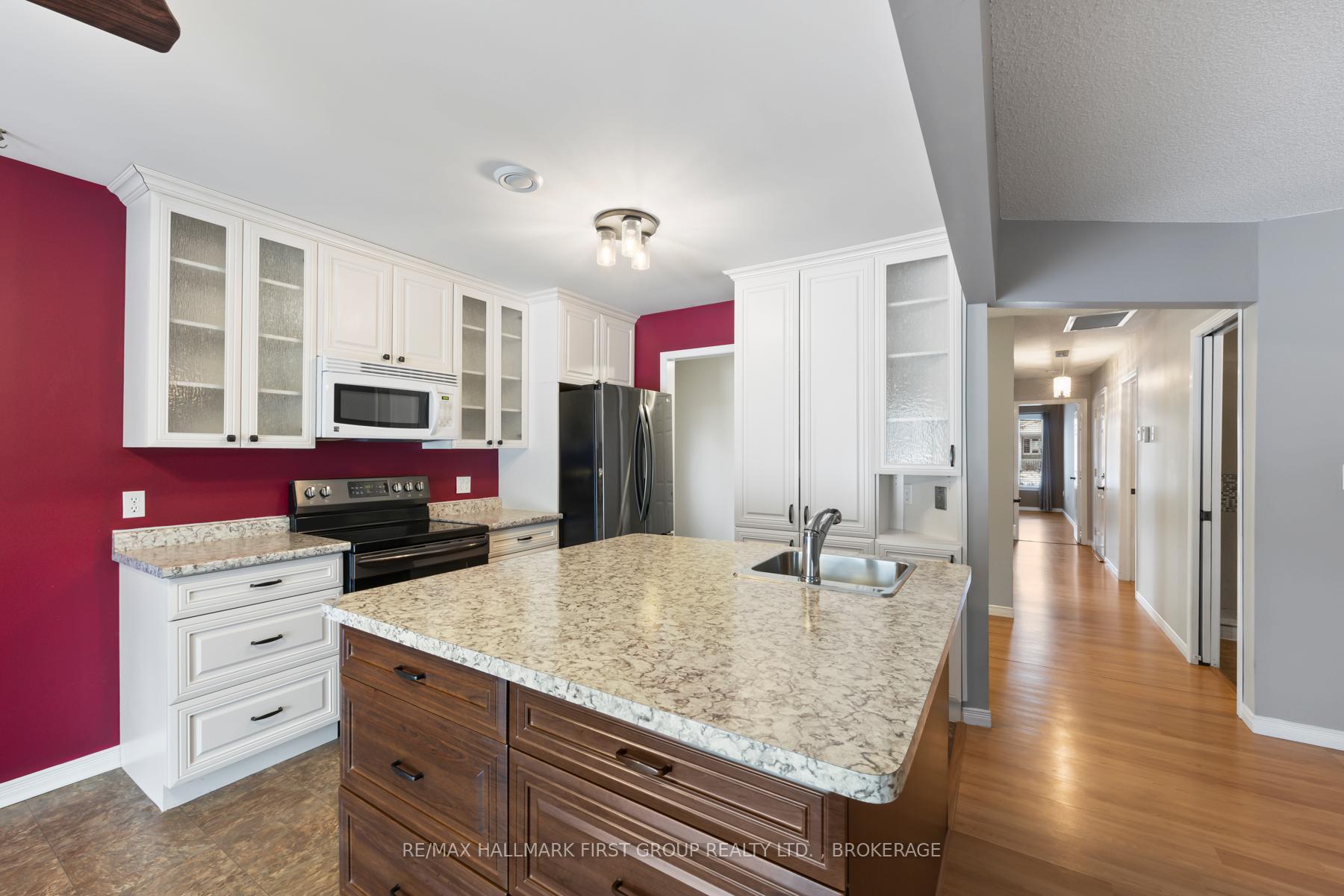 Photo 9 of 1041 Springfield Drive, Kingston, City Southwest — HOMEH
