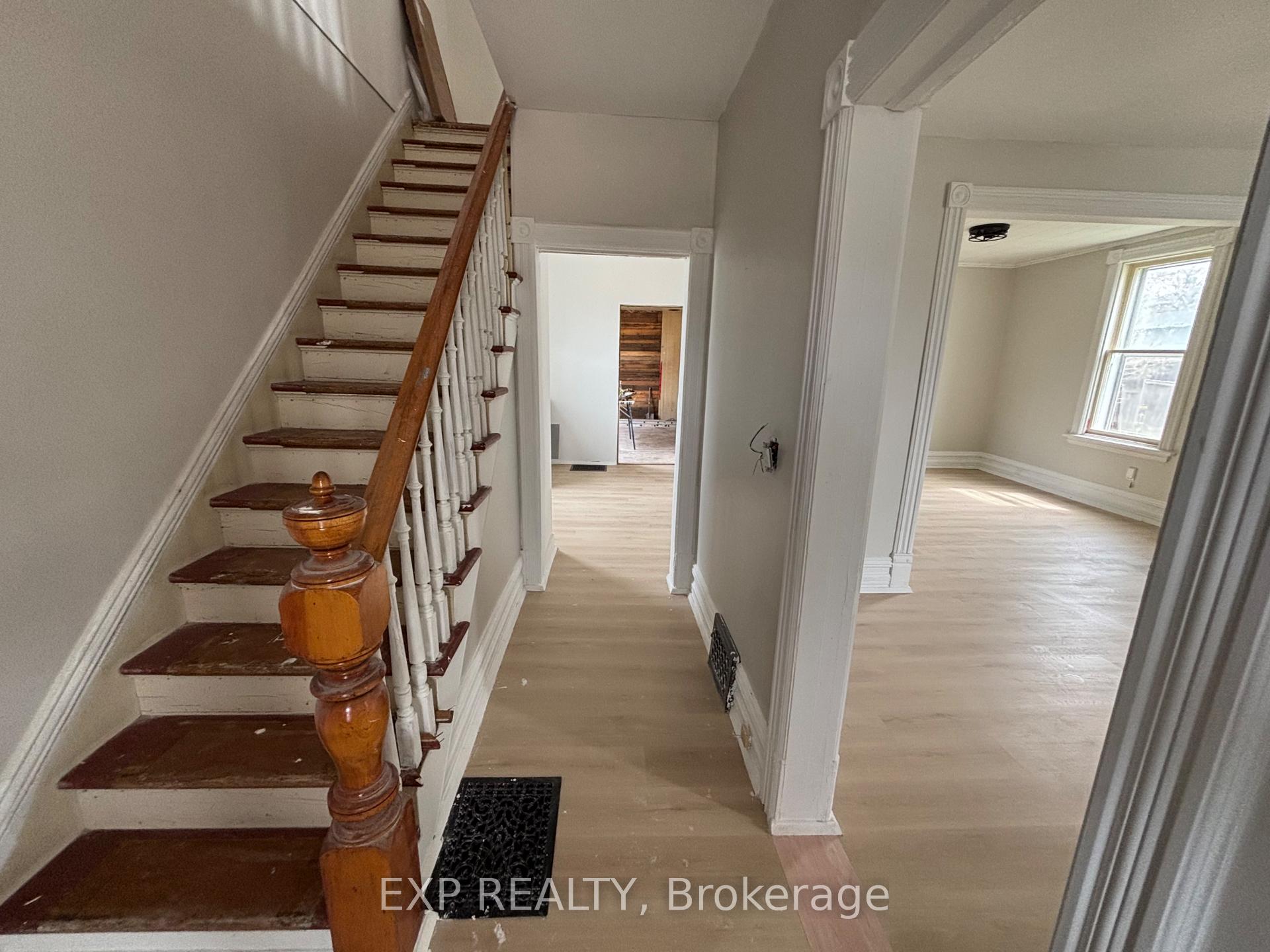 Photo 7 of 83 Queen Street S, Renfrew — HOMEH