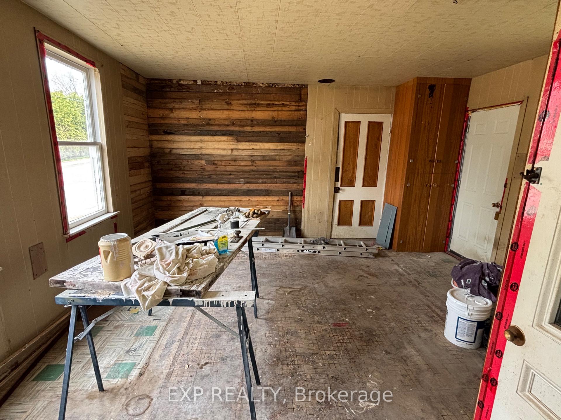 Photo 13 of 83 Queen Street S, Renfrew — HOMEH